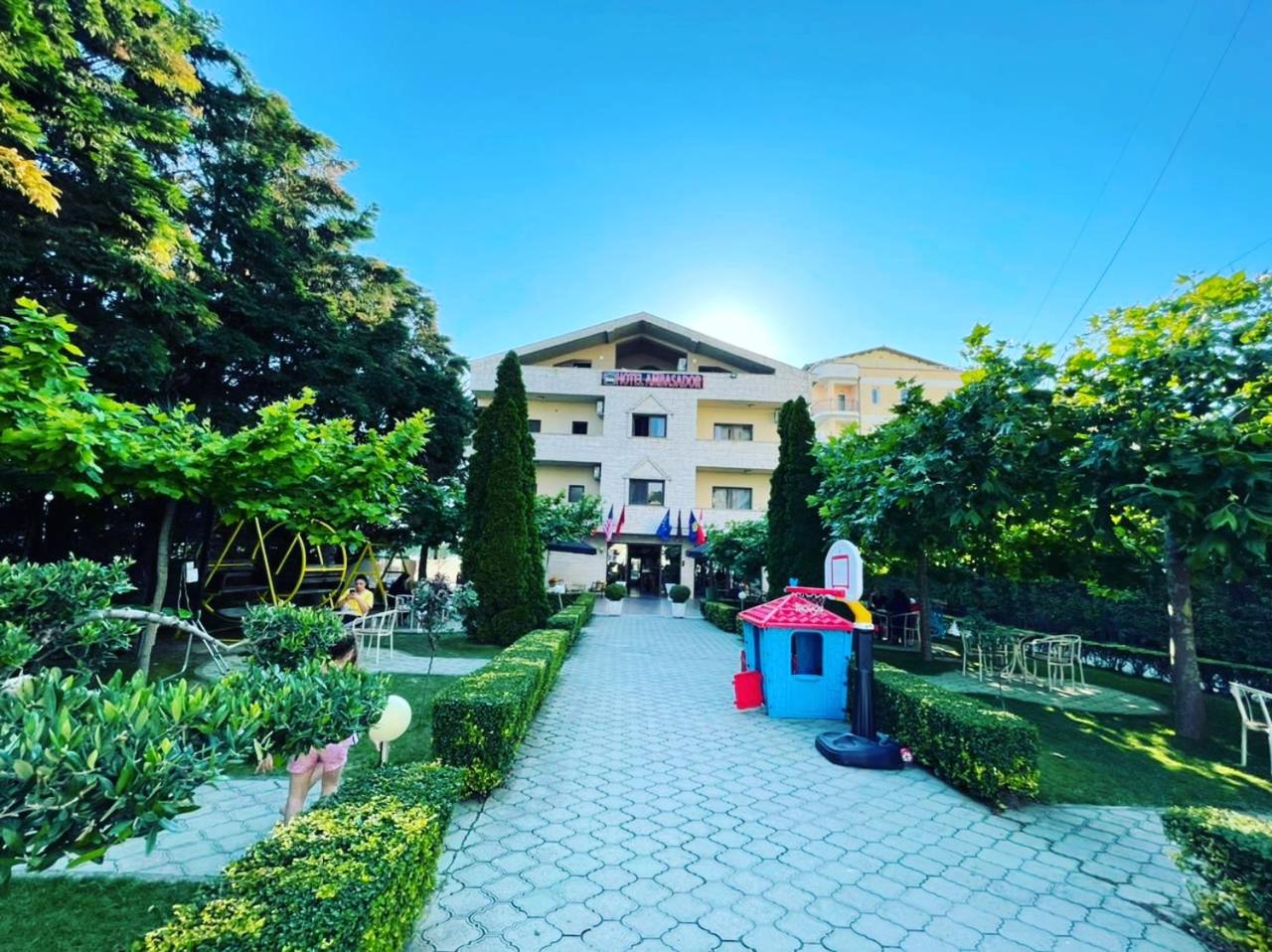 Hotel Ambasador Garden - Image 1