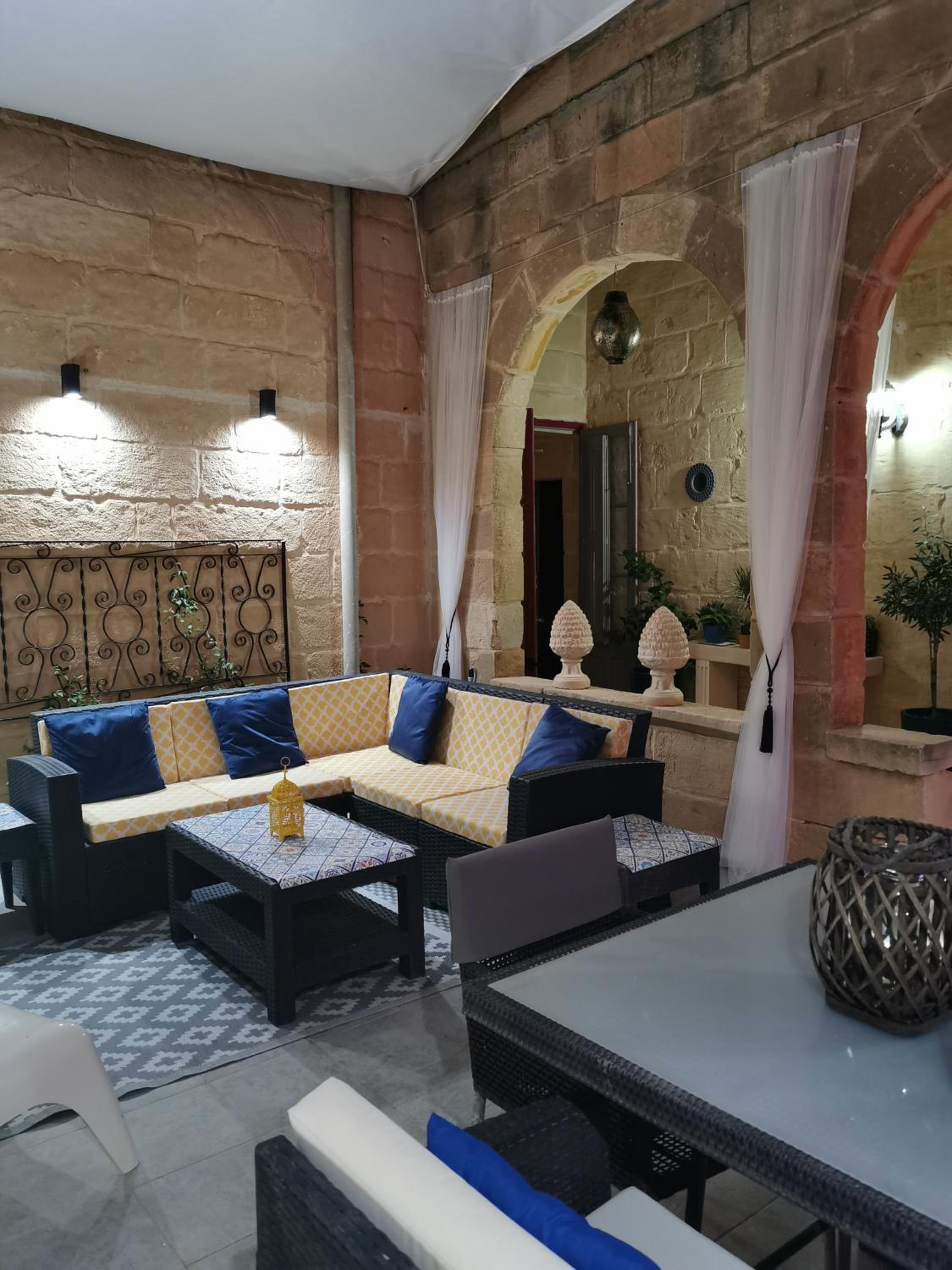 lounge