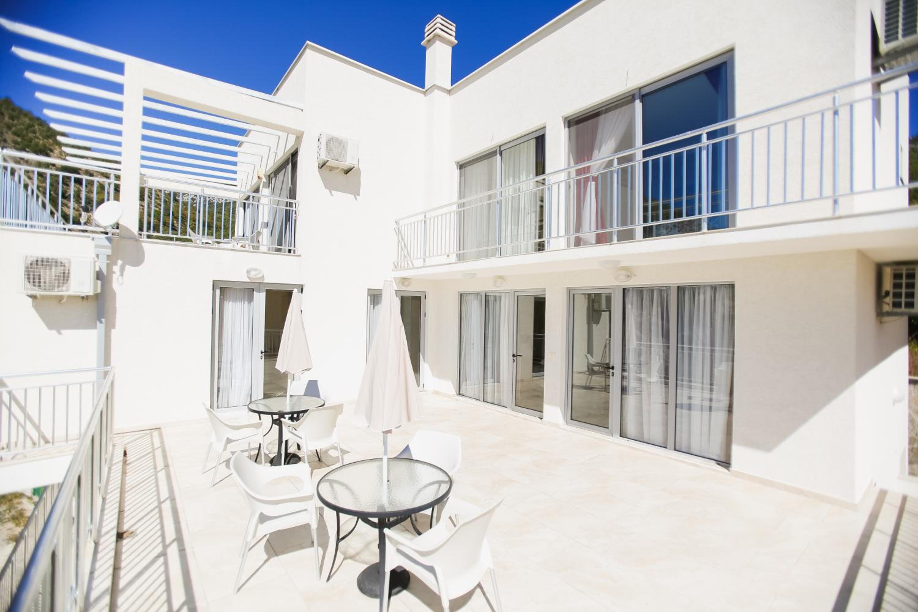 Villa Blanca view 3