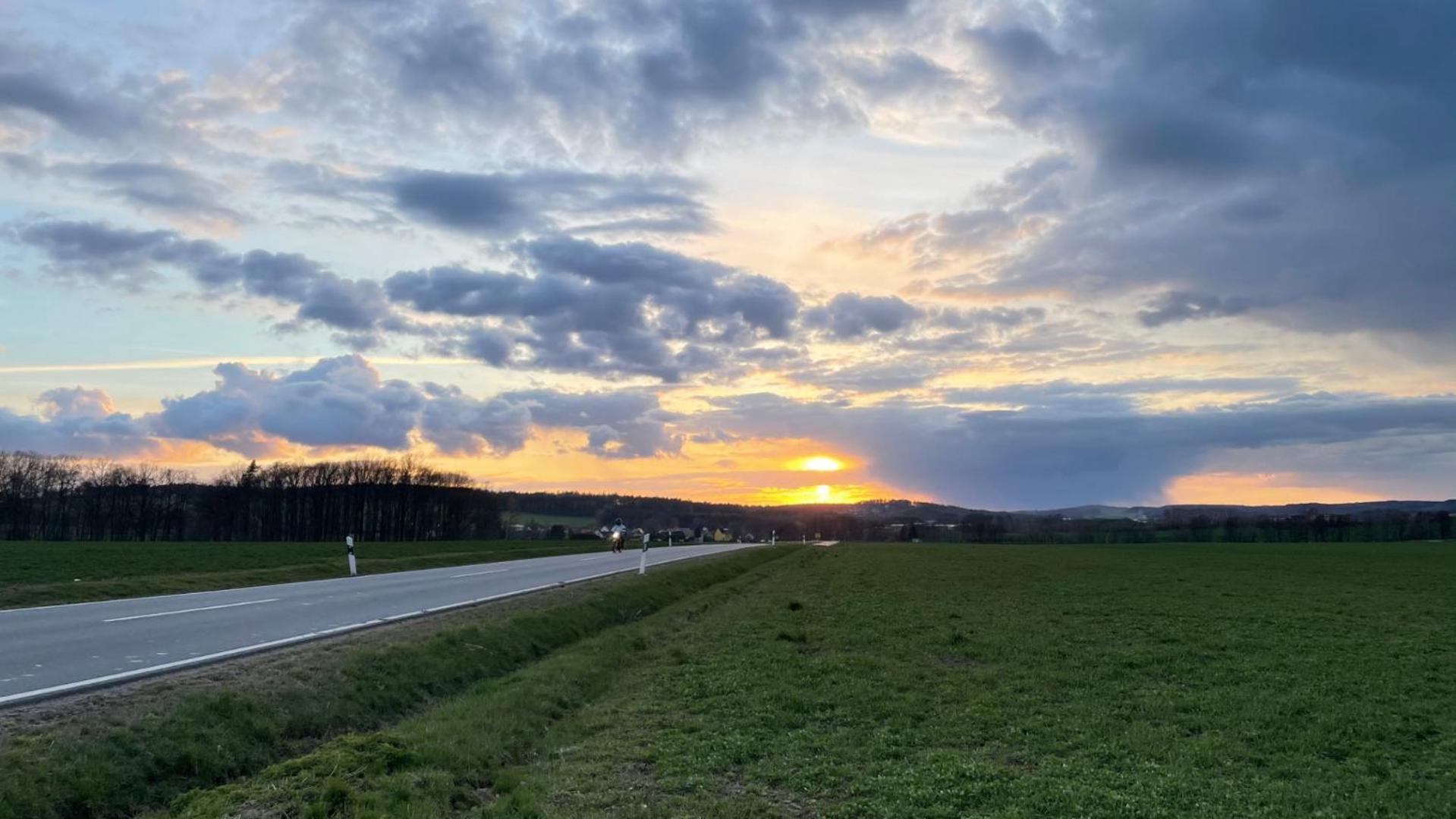Einkehr zur Rennstrecke view 4
