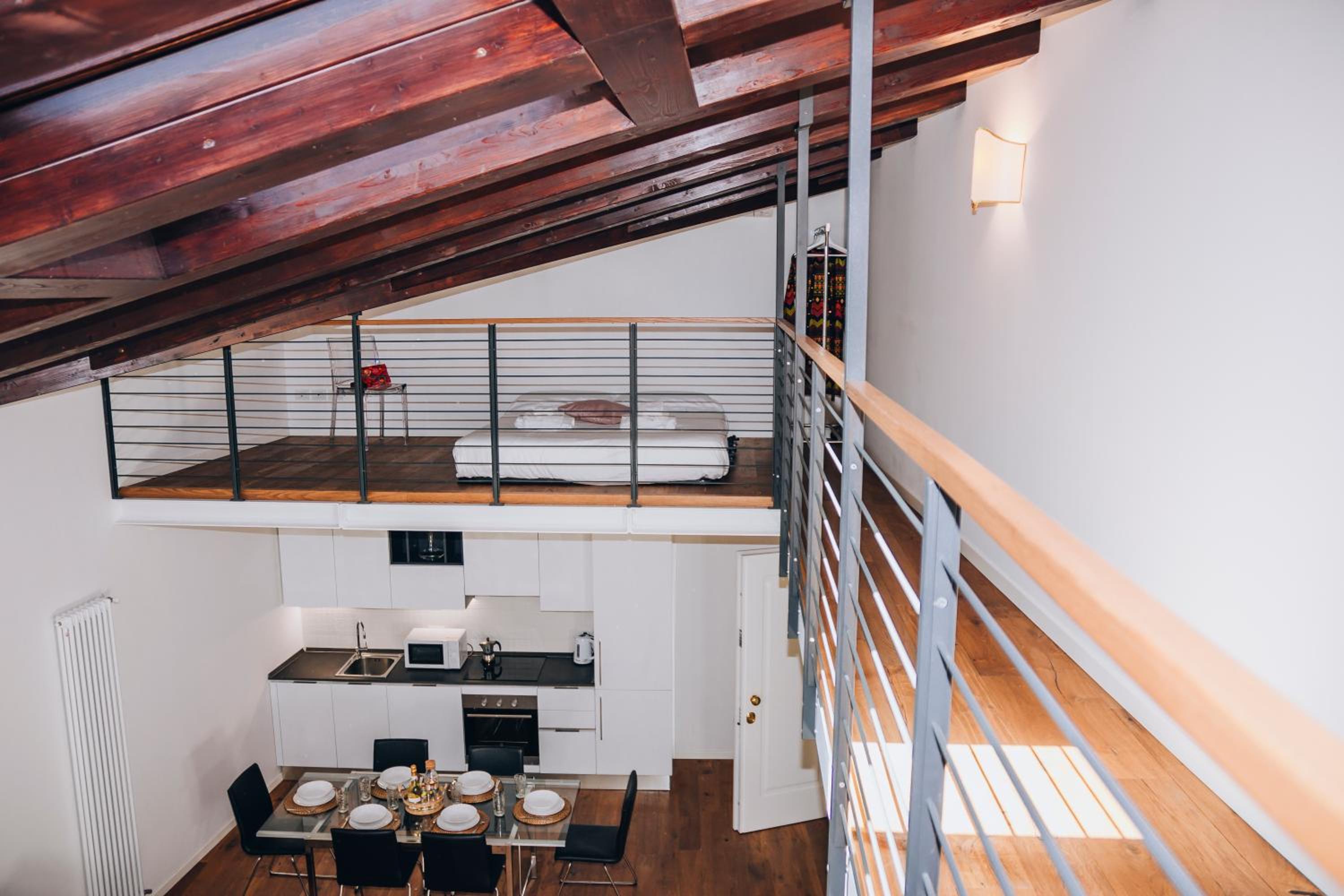 Guggenheim Luxury Suites By Bricola Apartments