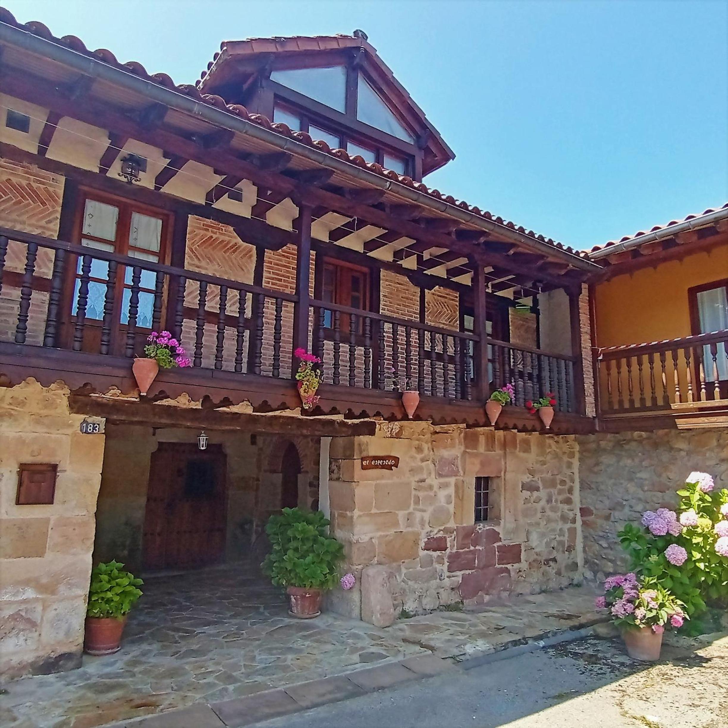 El Espesedo, a 5km de Cabárceno, 6 habitaciones y 6 baños, jardin 500m2 view 2