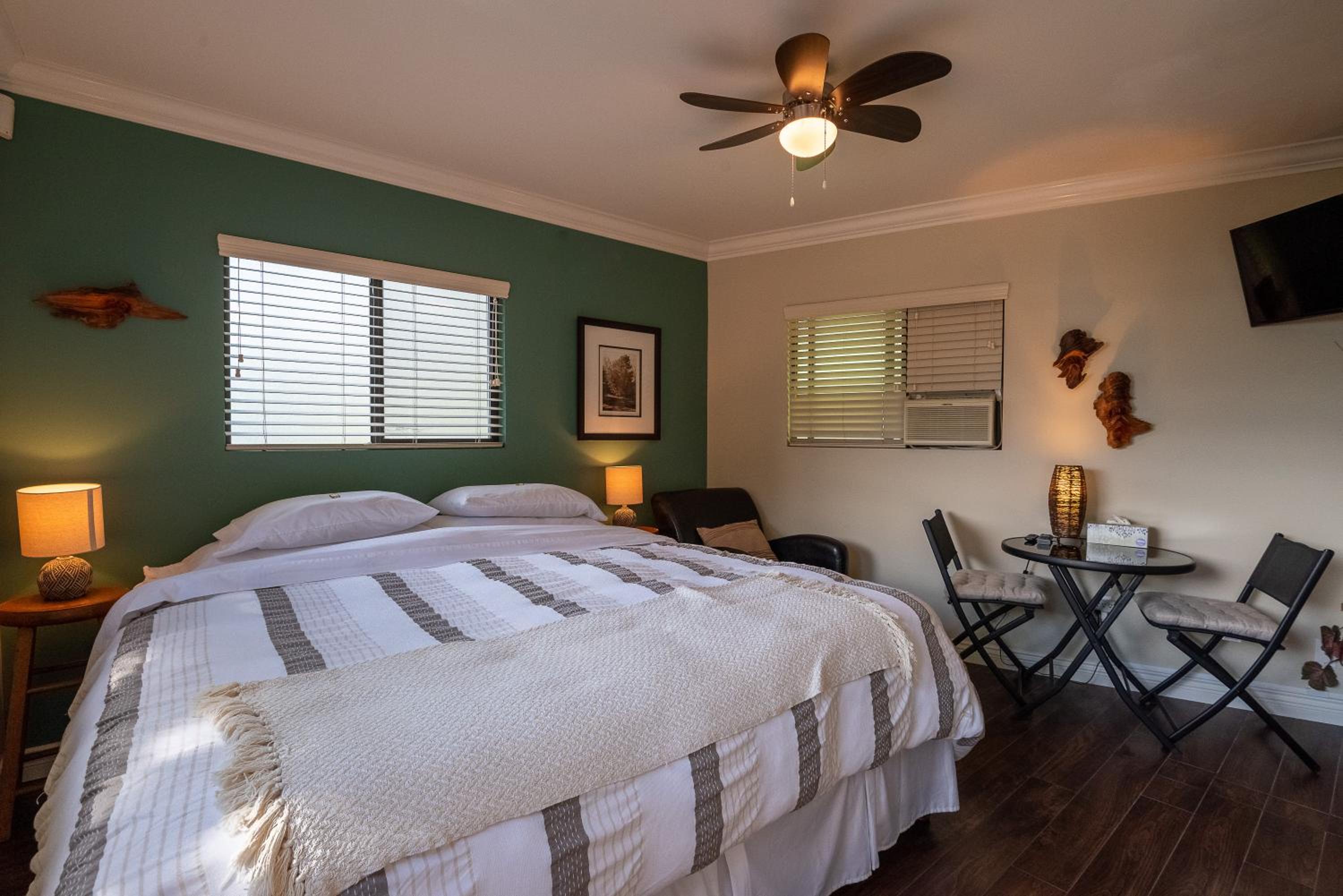 The Fraser River's Edge BB Lodge - Property Image 52