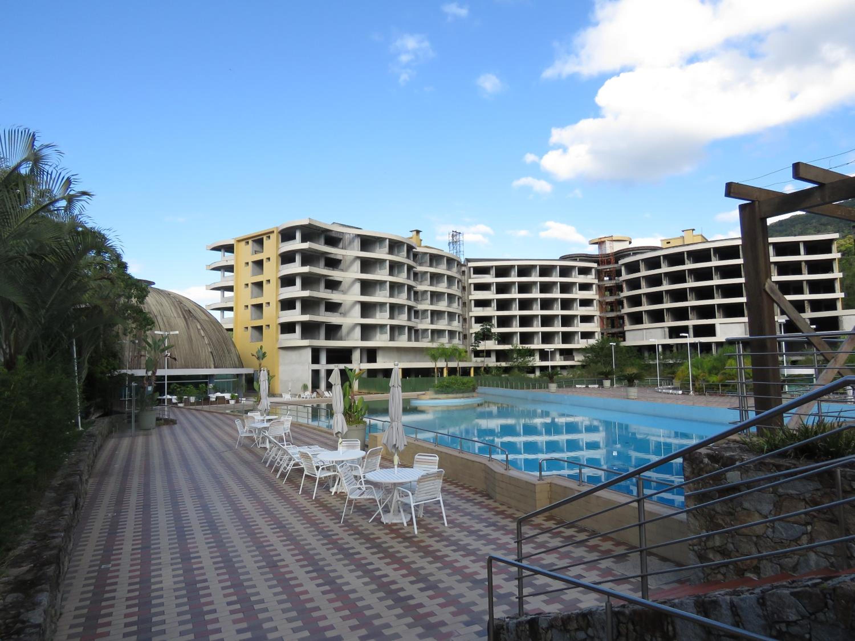 Belíssimo resort com águas termais