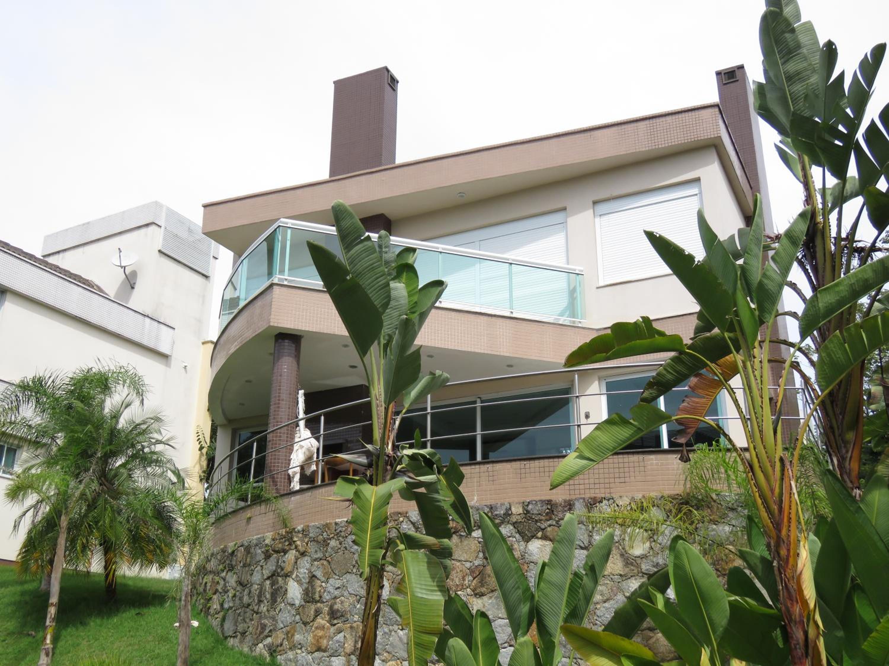 Belíssimo resort com águas termais