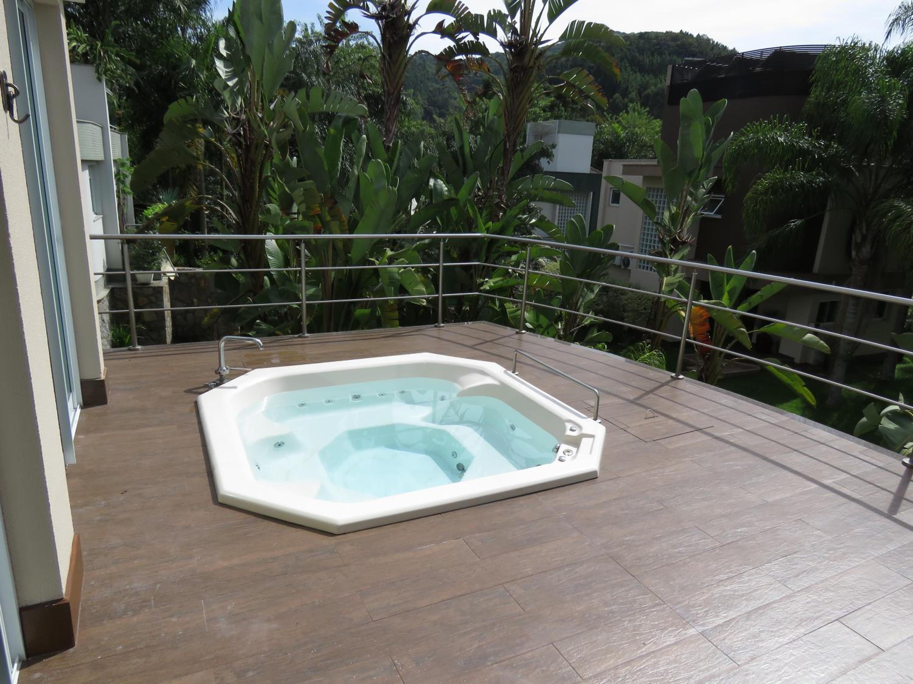 Belíssimo resort com águas termais