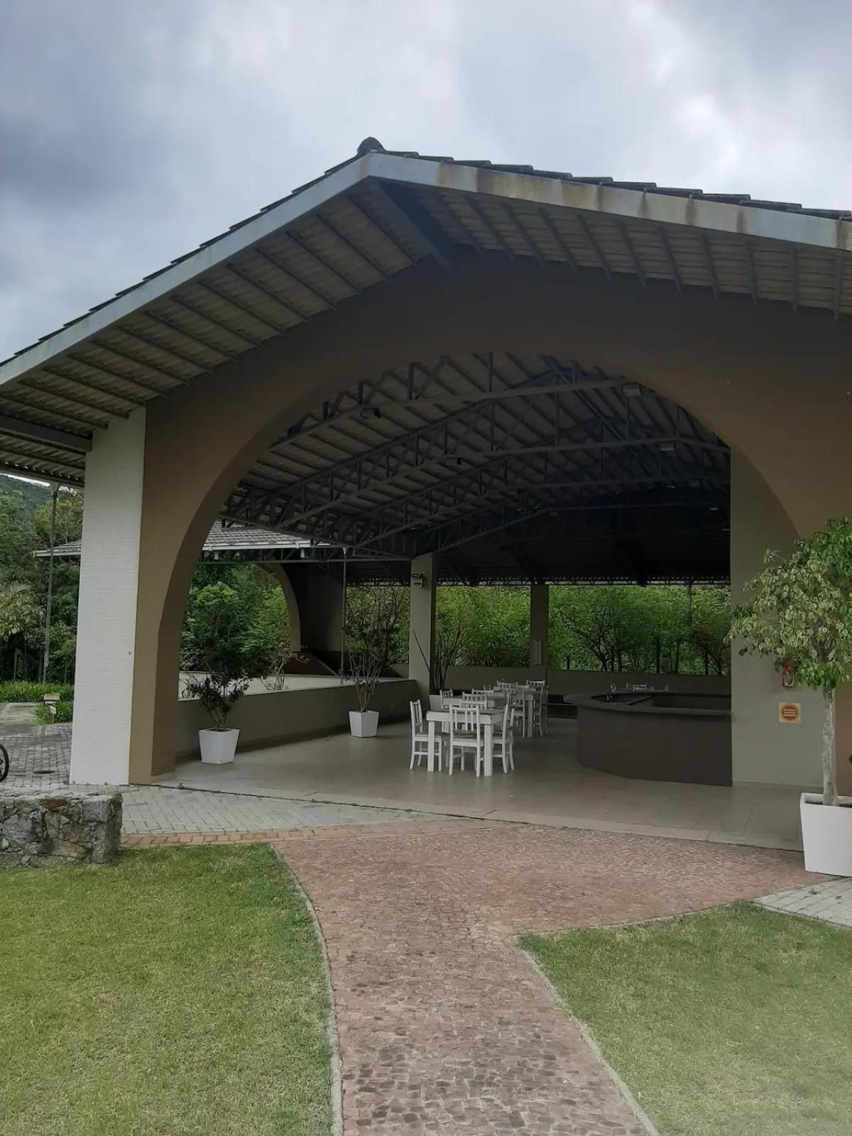 Belíssimo resort com águas termais