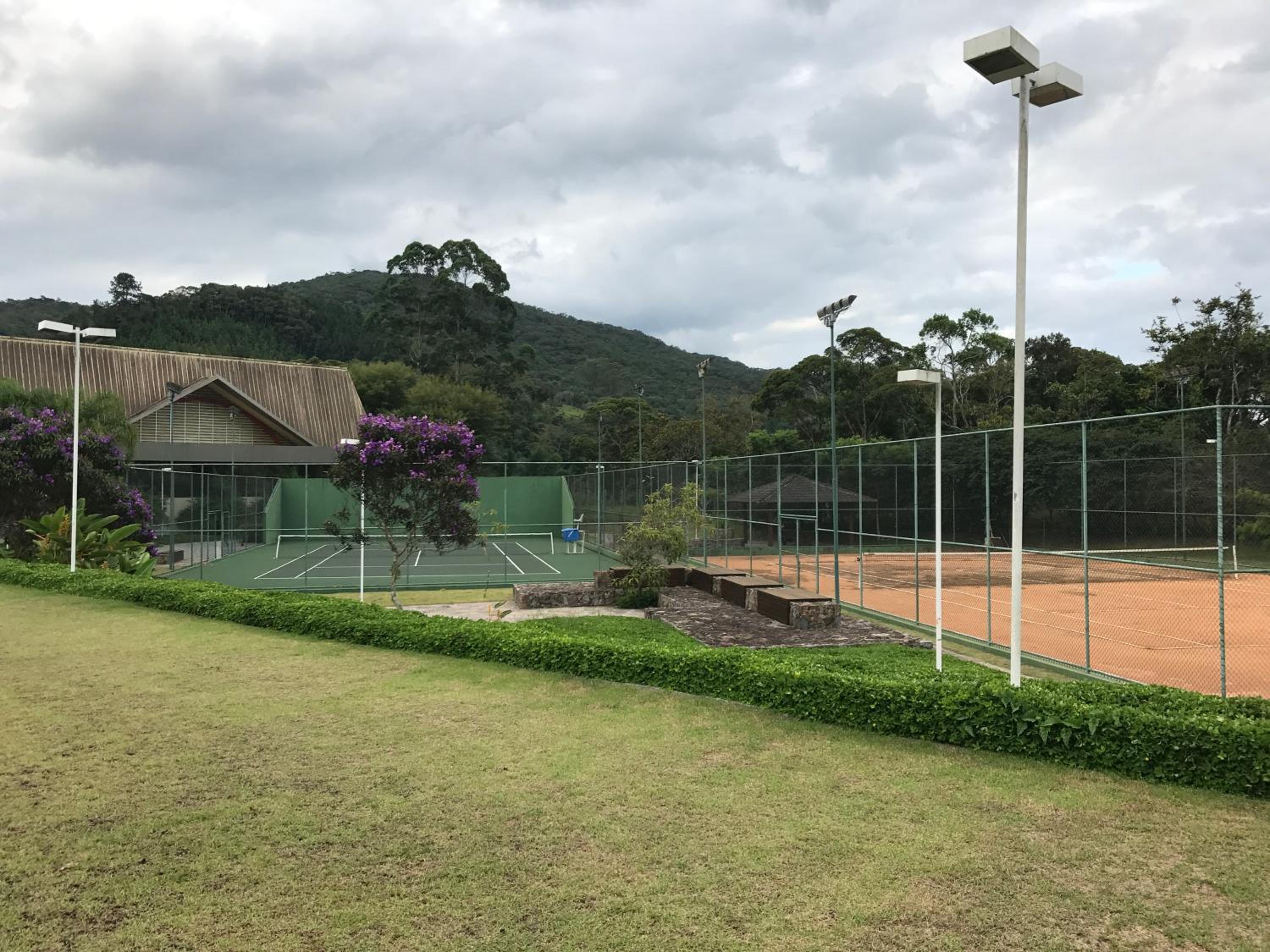 Belíssimo resort com águas termais