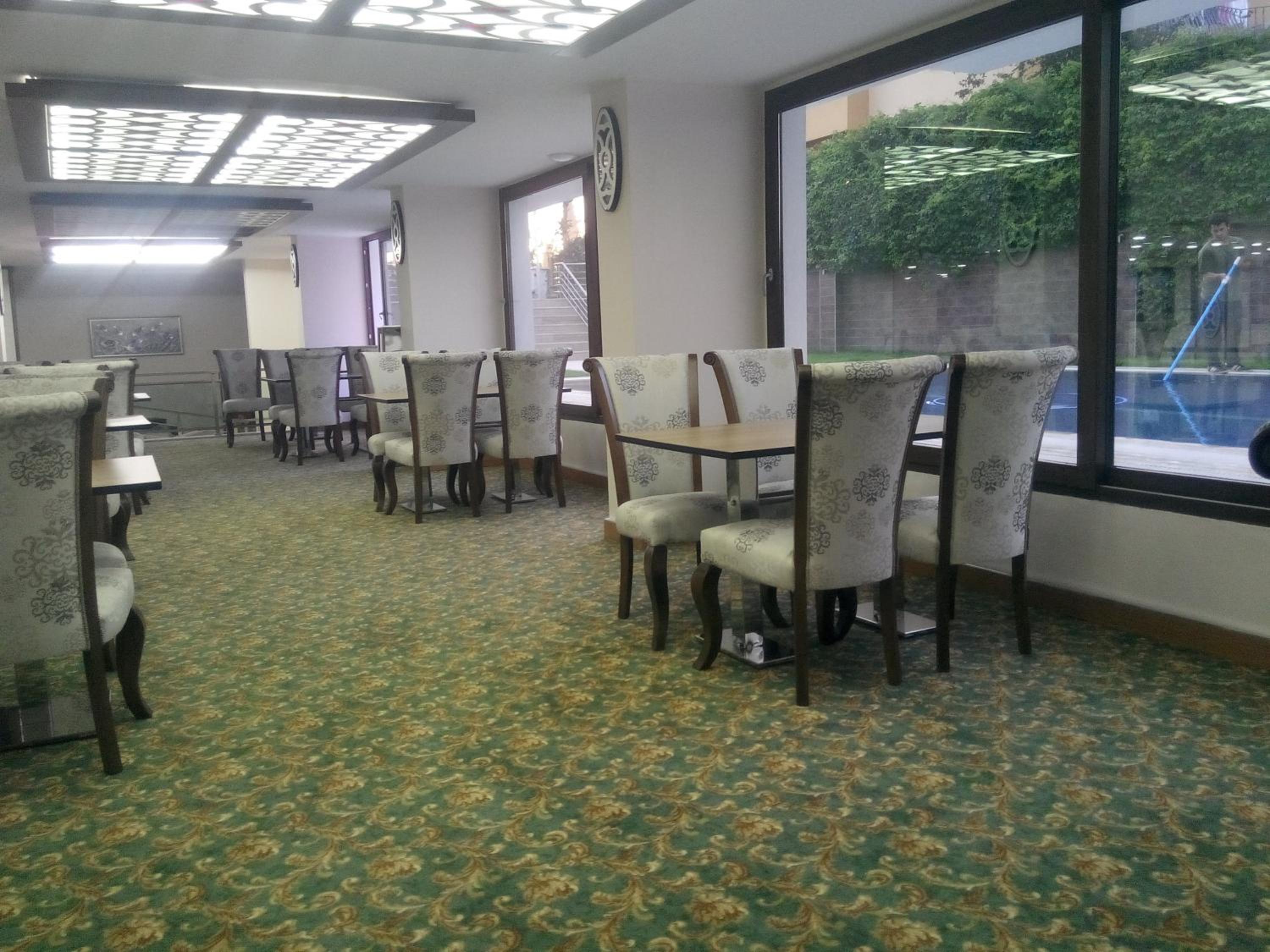 Malahit Exclusive City Hotel - Image 41