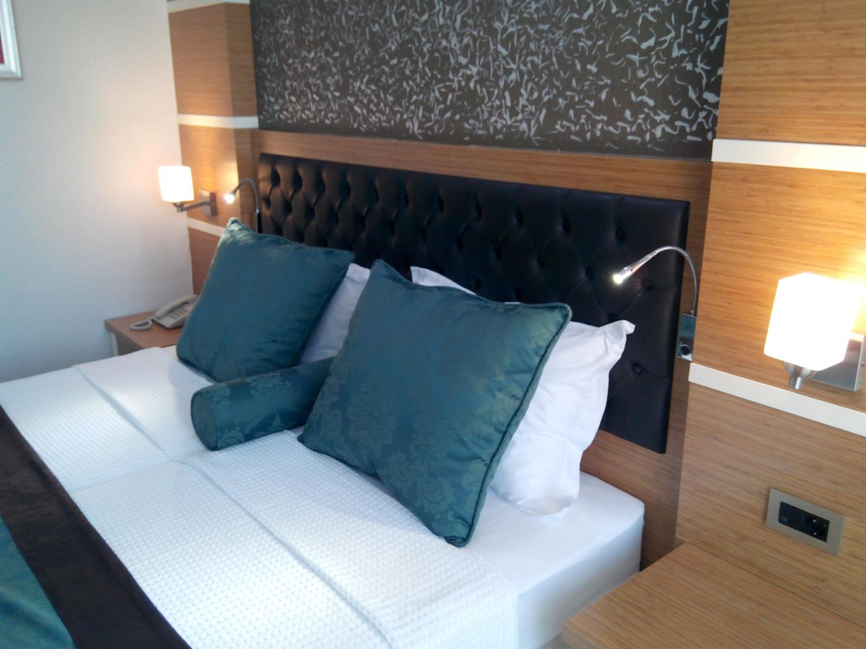 Malahit Exclusive City Hotel - Image 49