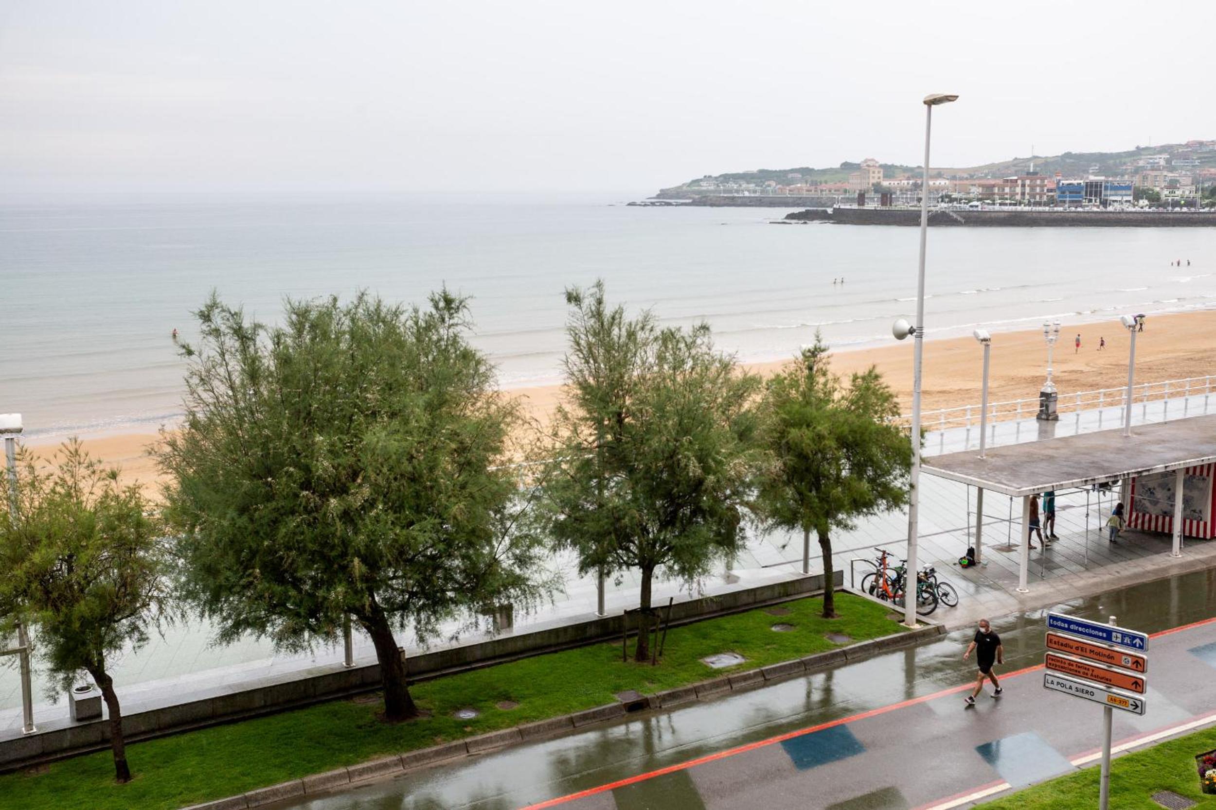 GRAN APARTAMENTO EN PRIMERA LINEA DE PLAYA