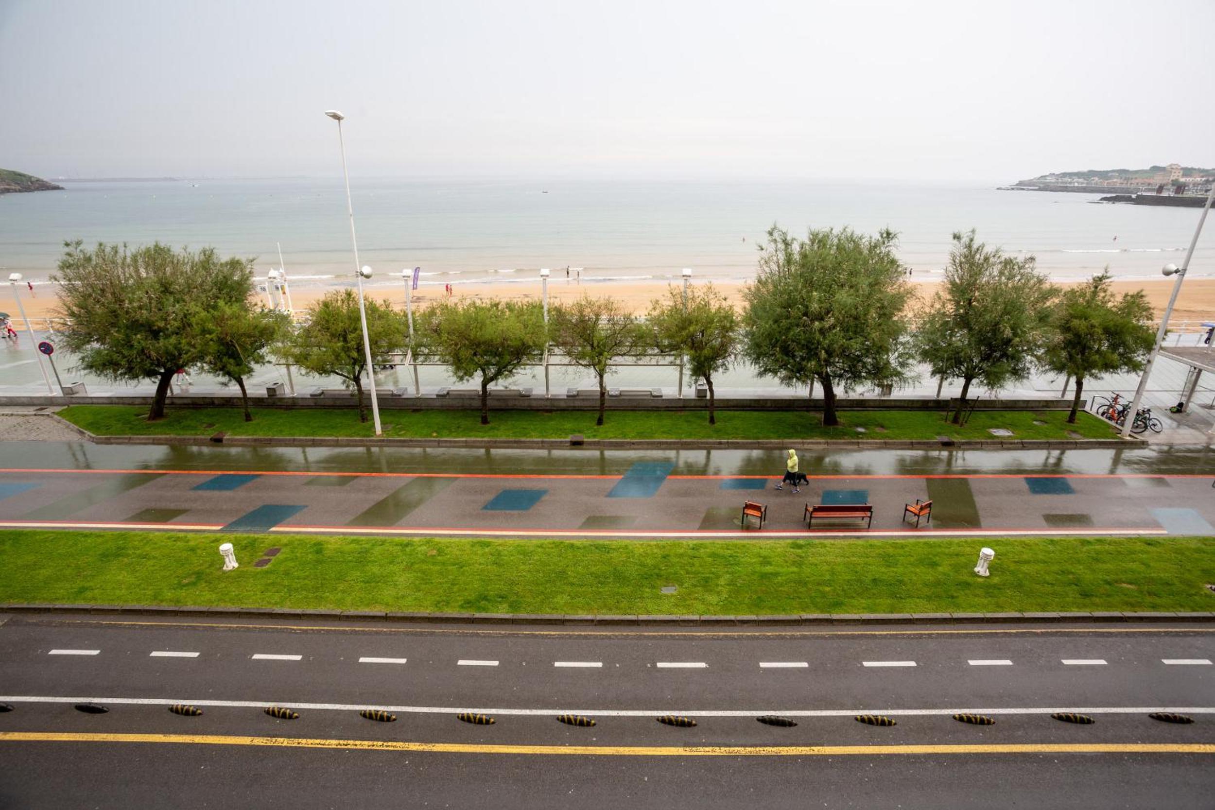 GRAN APARTAMENTO EN PRIMERA LINEA DE PLAYA