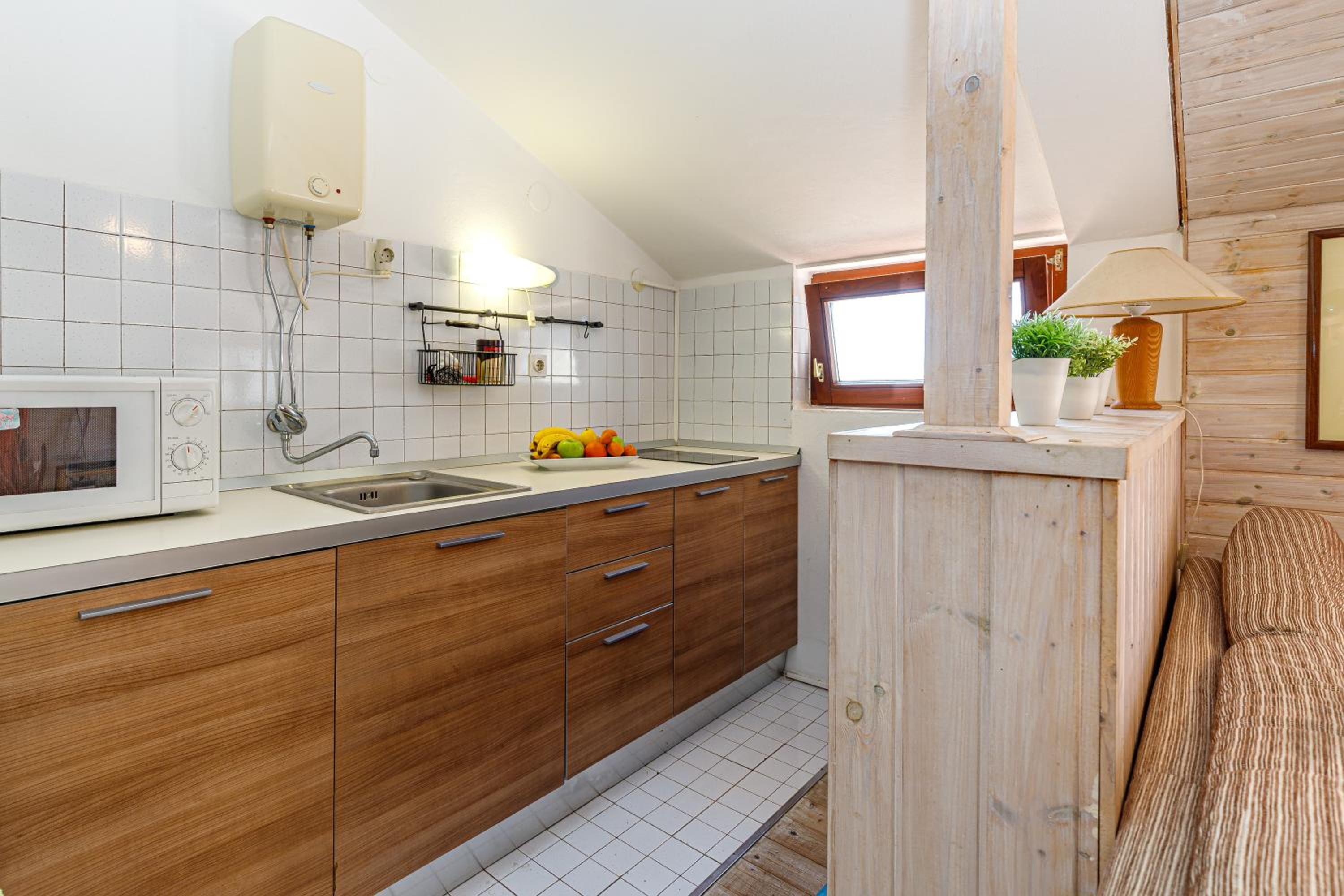 Al Mare Apartments