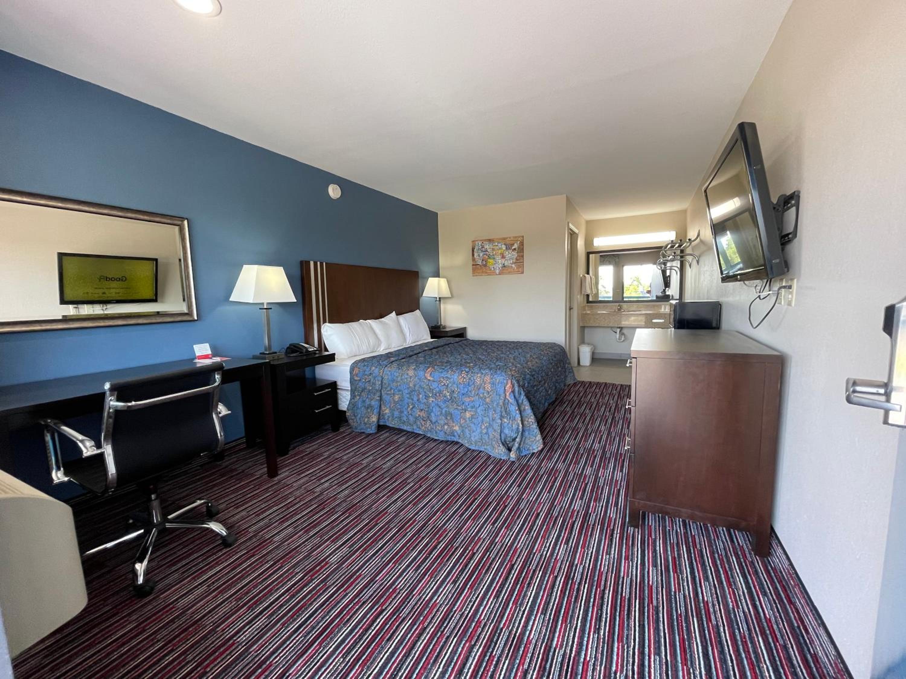 Econo Lodge Inn & Suites Enid South