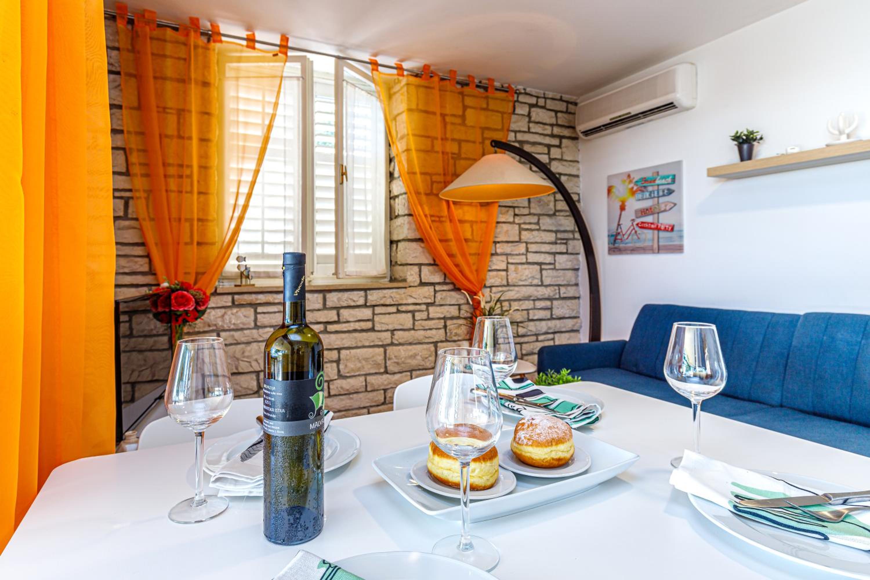 Al Mare Apartments