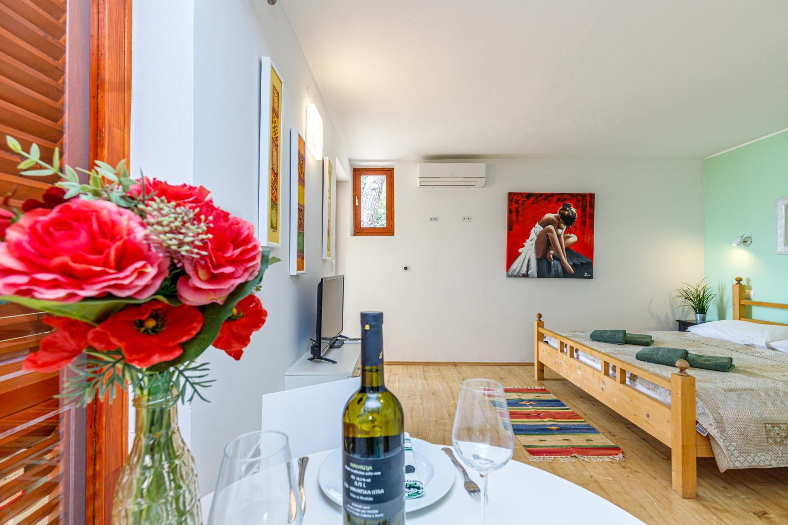Al Mare Apartments