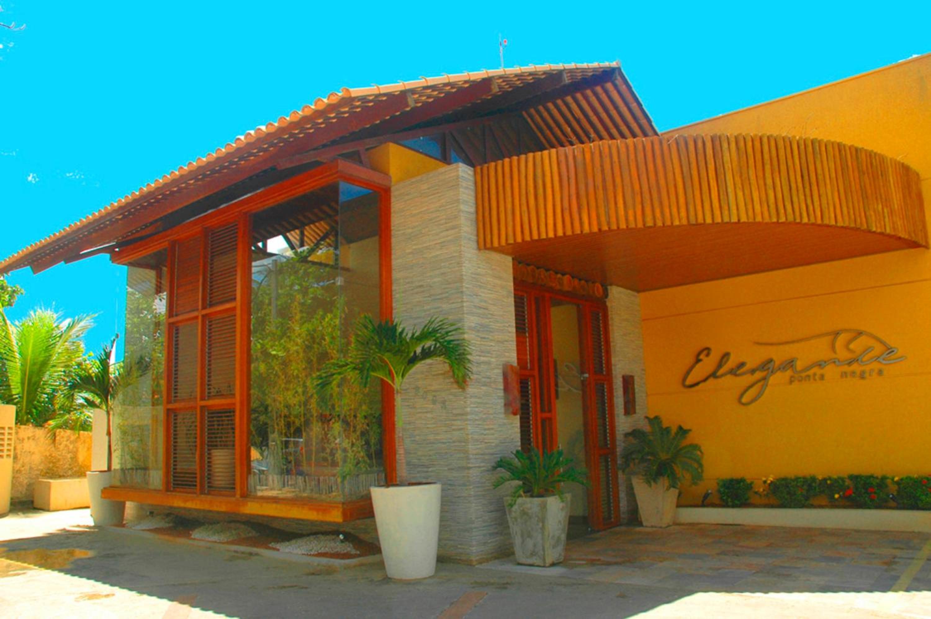 Apartamento a Beira Mar no Flat Elegance
