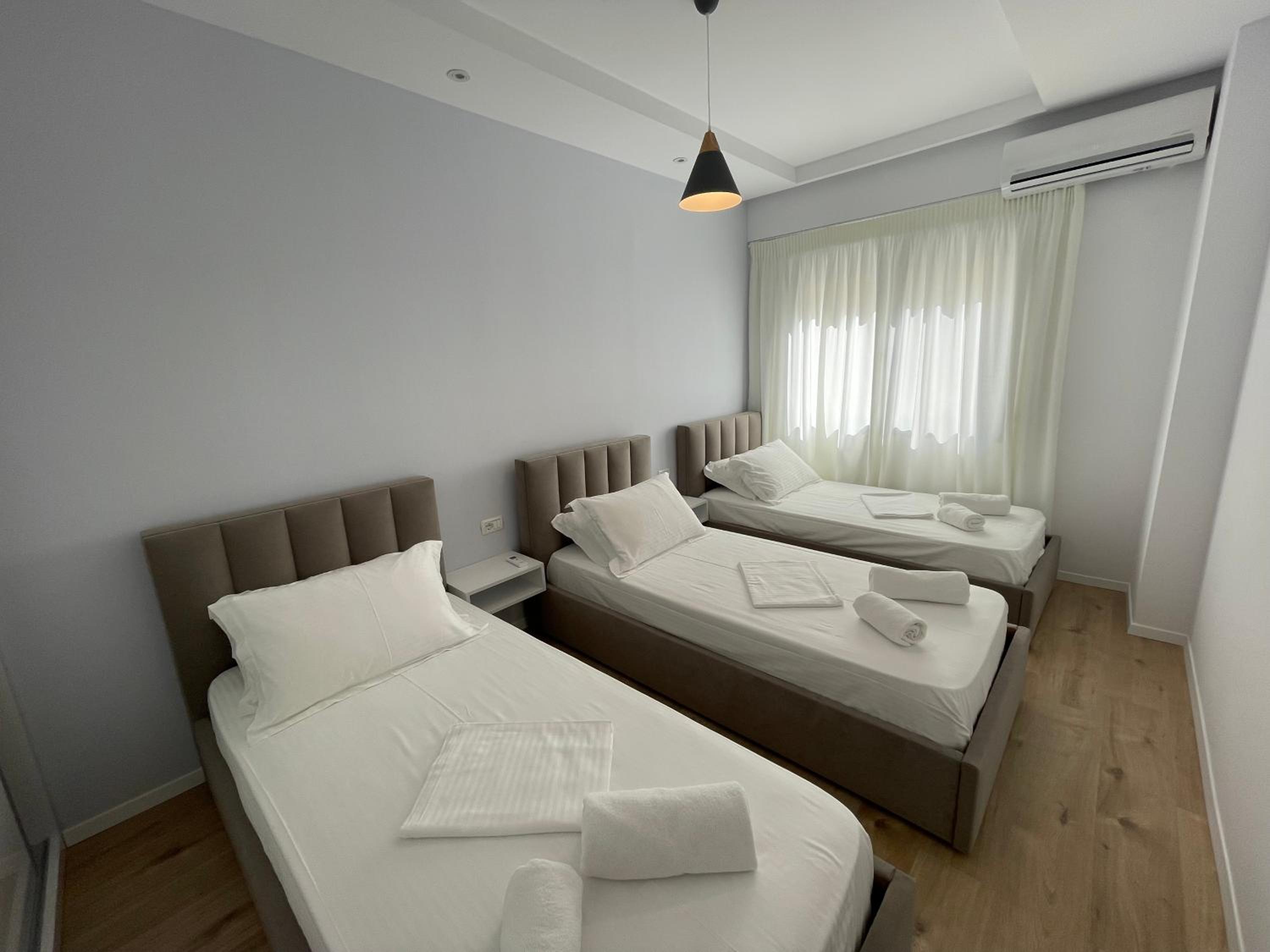 SEABREEZE Lungomare Vlore photo 3