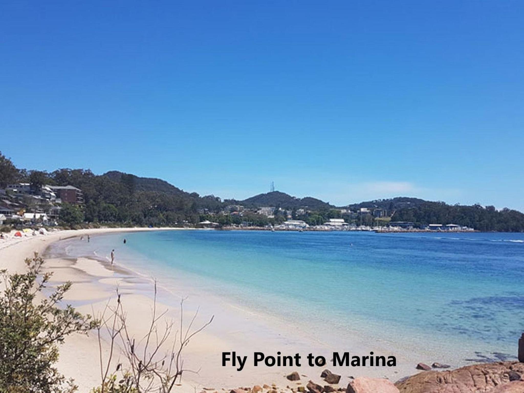Blue Vista,9,13 Victoria Parade - Studio with stunning water views and air conditioning