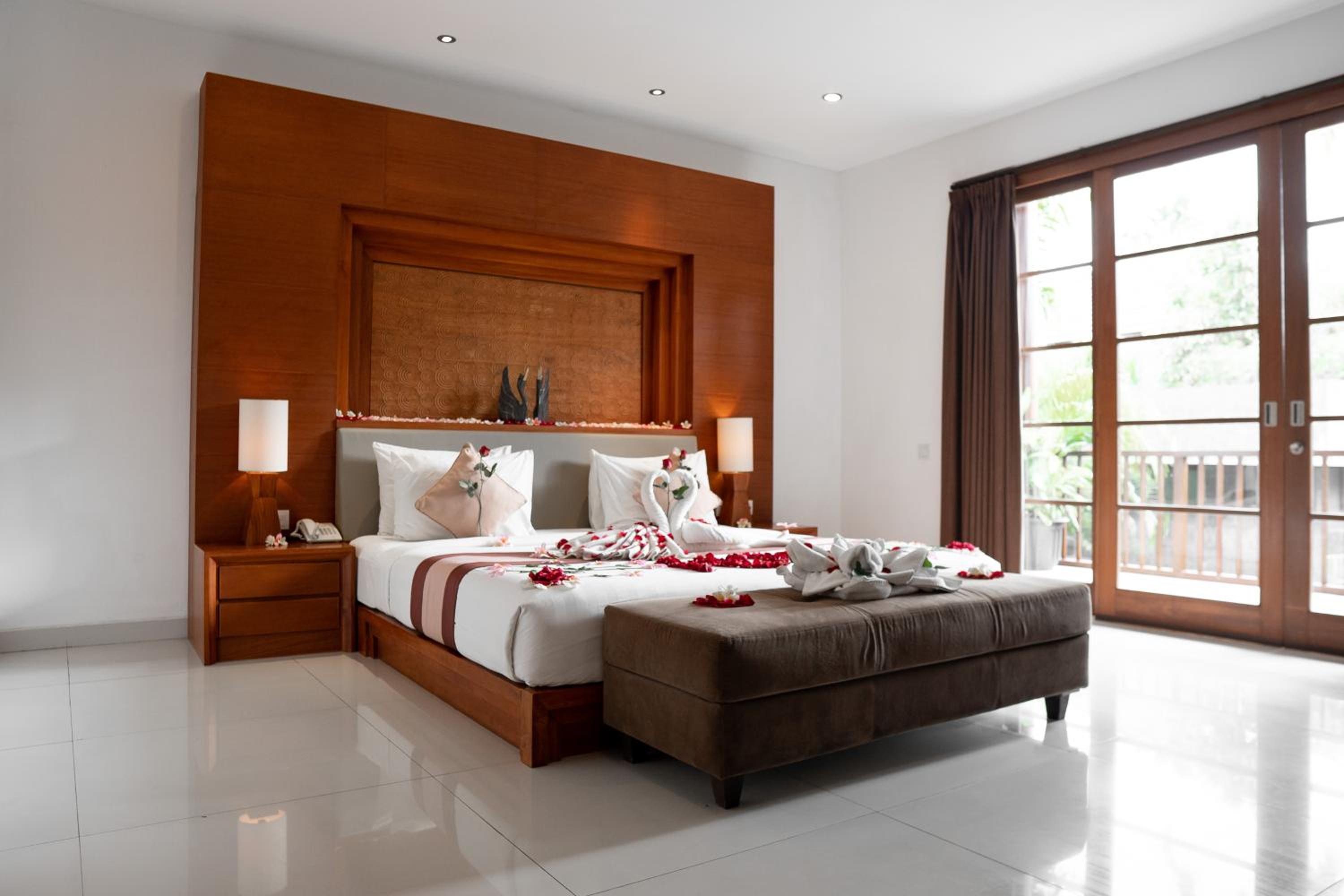 Bale Gede Luxury Villas