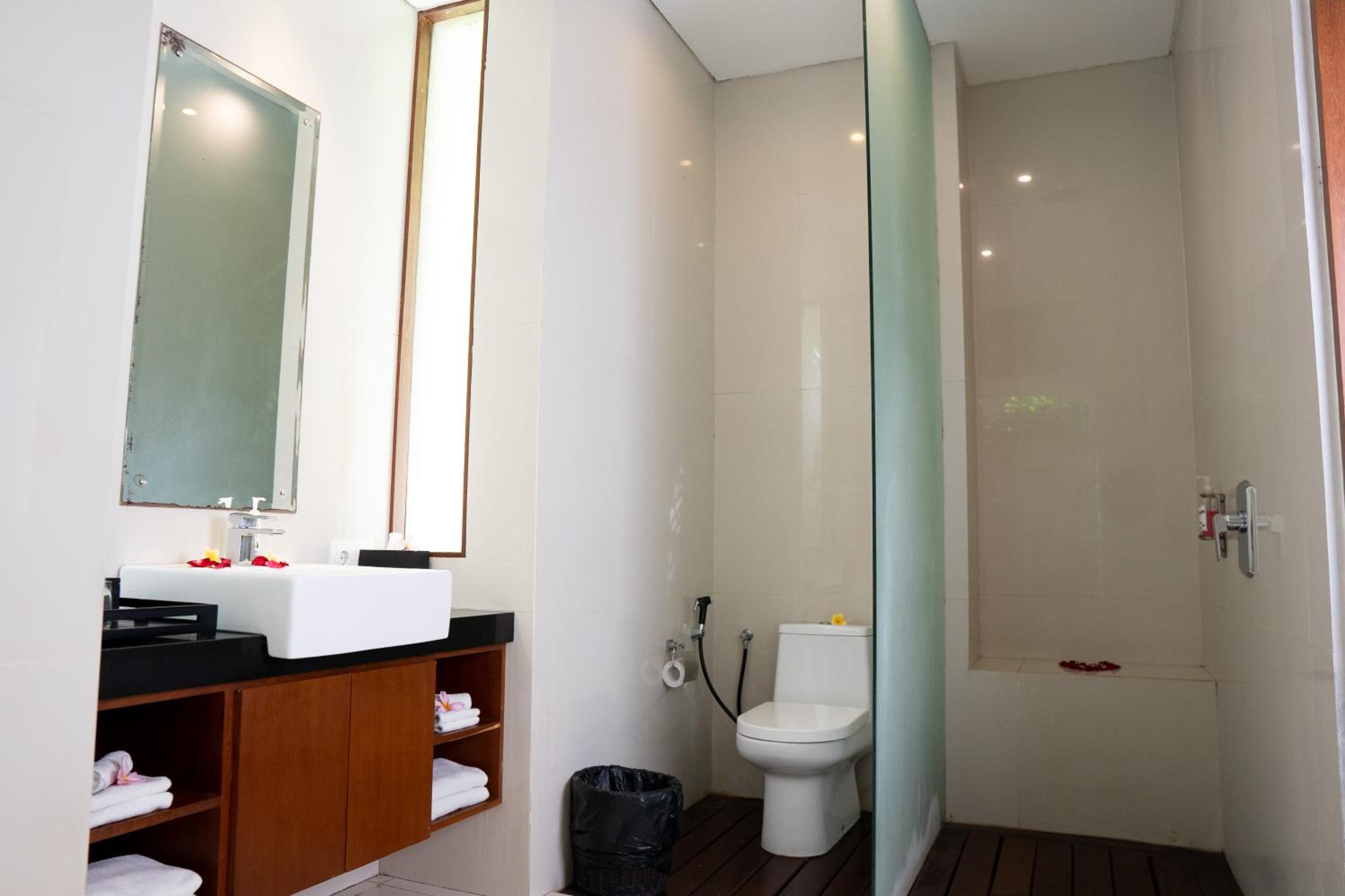 Bale Gede Luxury Villas