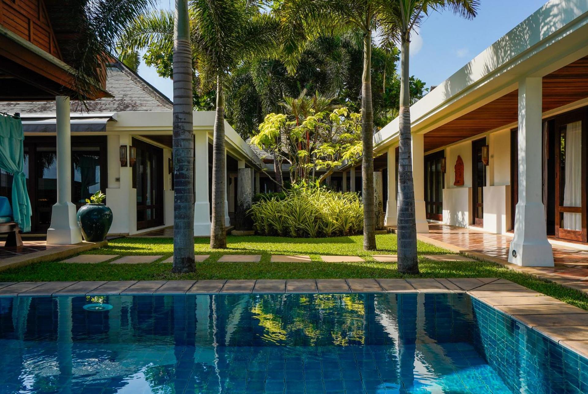 Miskawaan Beachfront Villas