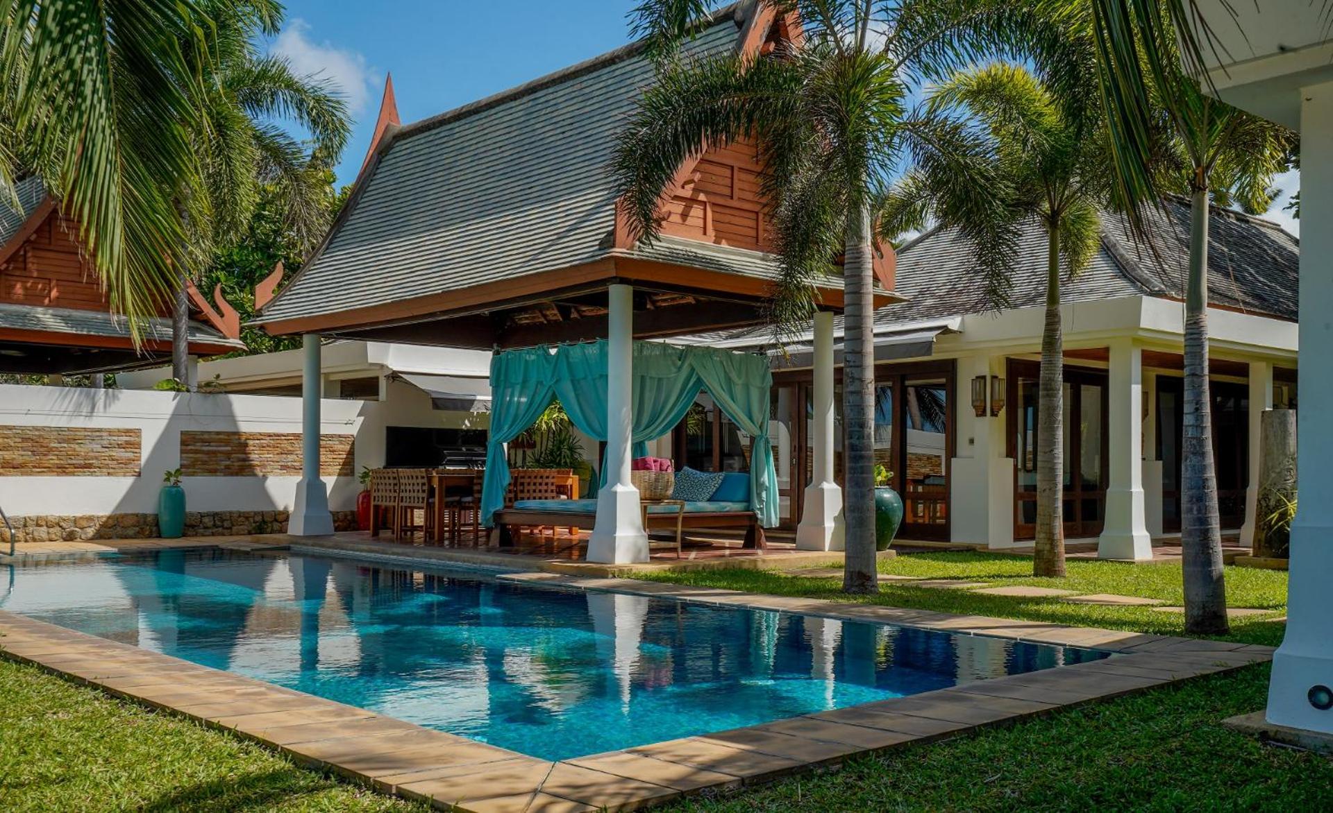 Miskawaan Beachfront Villas