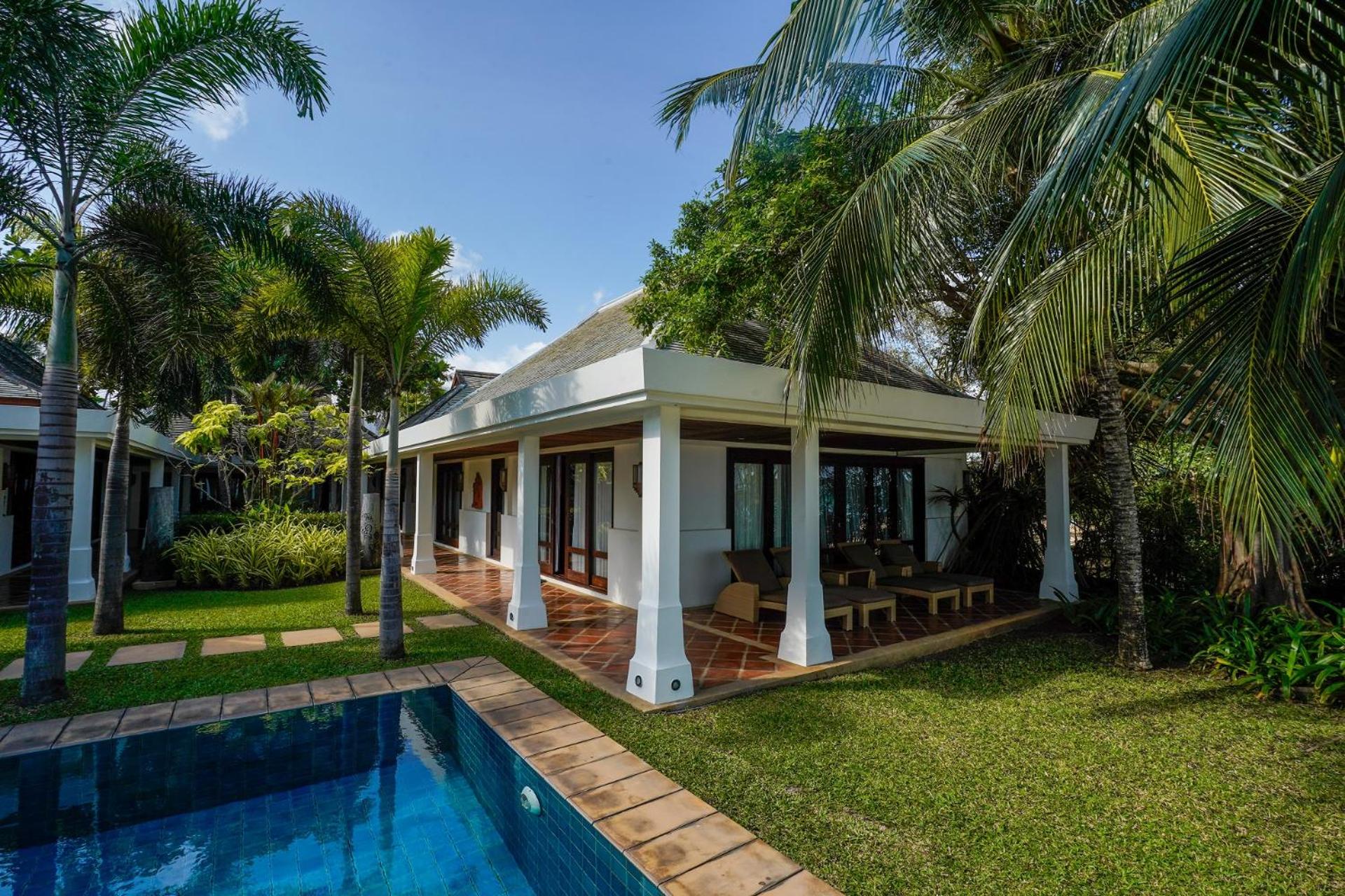 Miskawaan Beachfront Villas