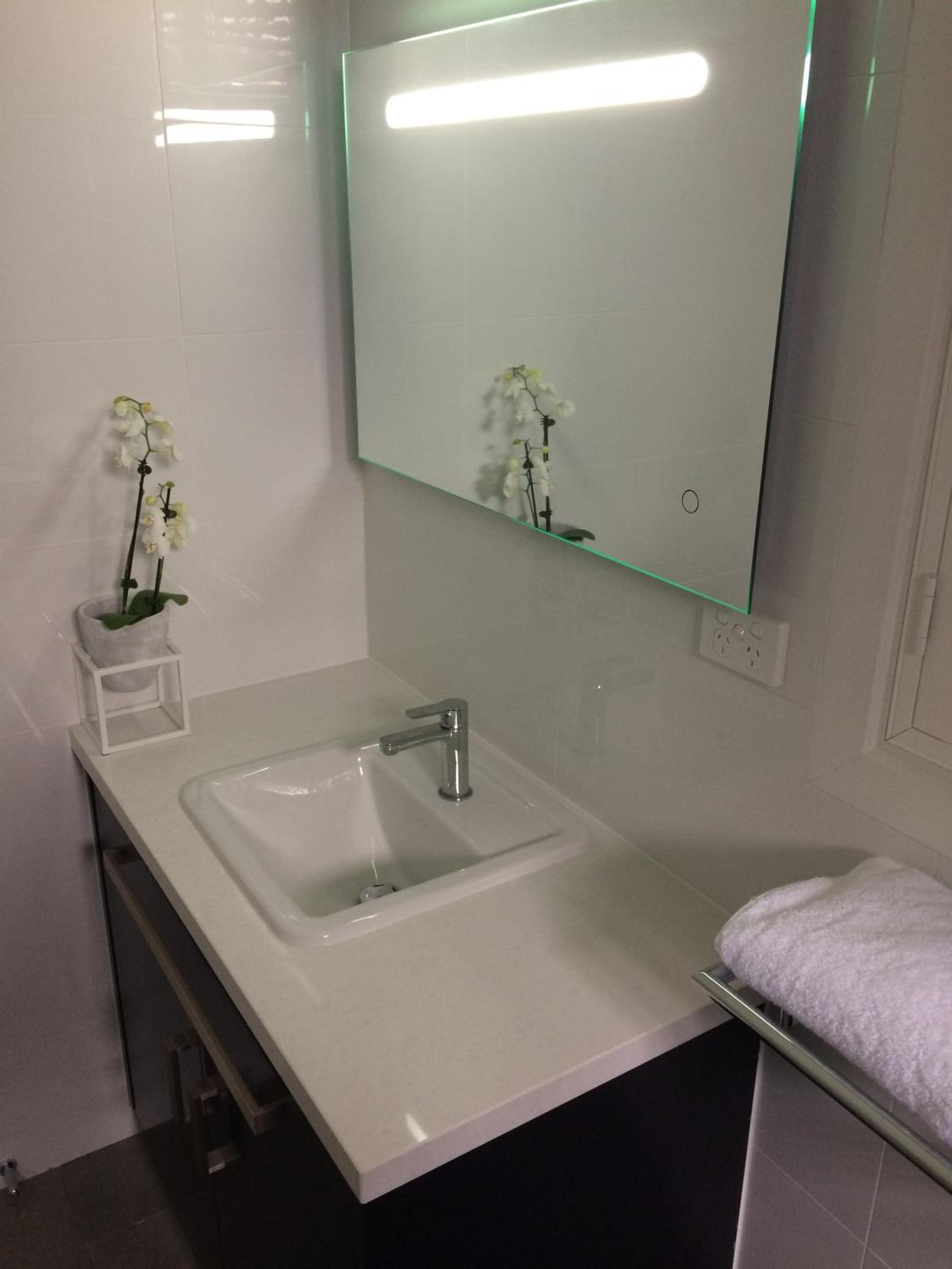 Chic 2 Bedroom Keilor