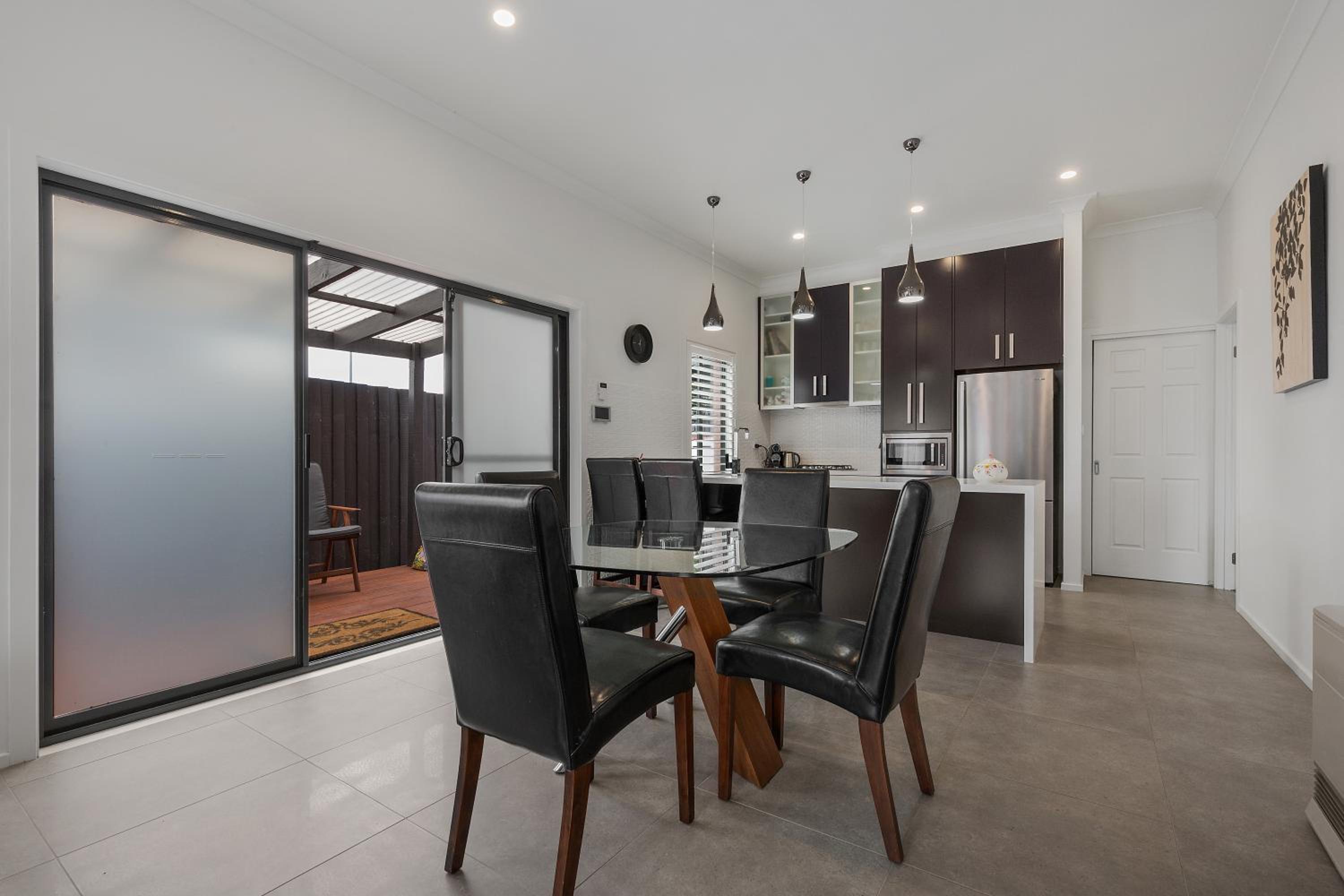 Chic 2 Bedroom Keilor