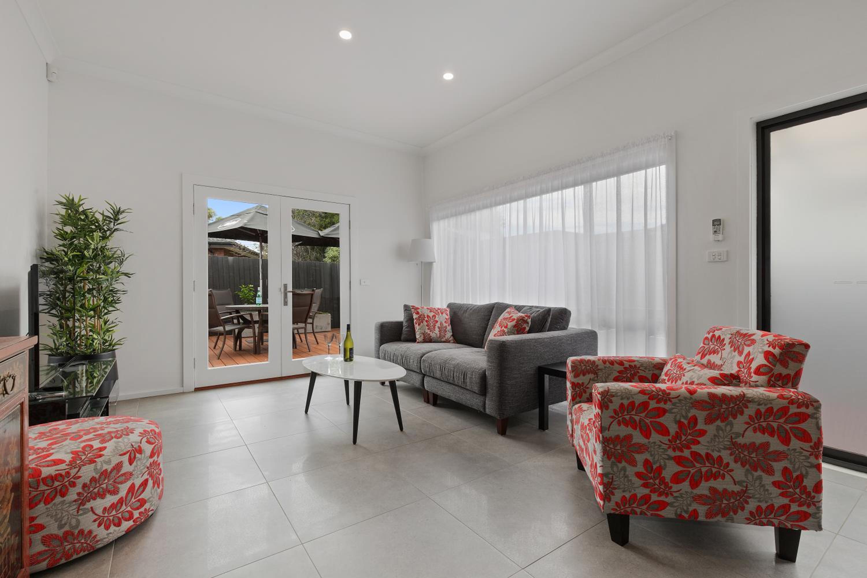 Chic 2 Bedroom Keilor