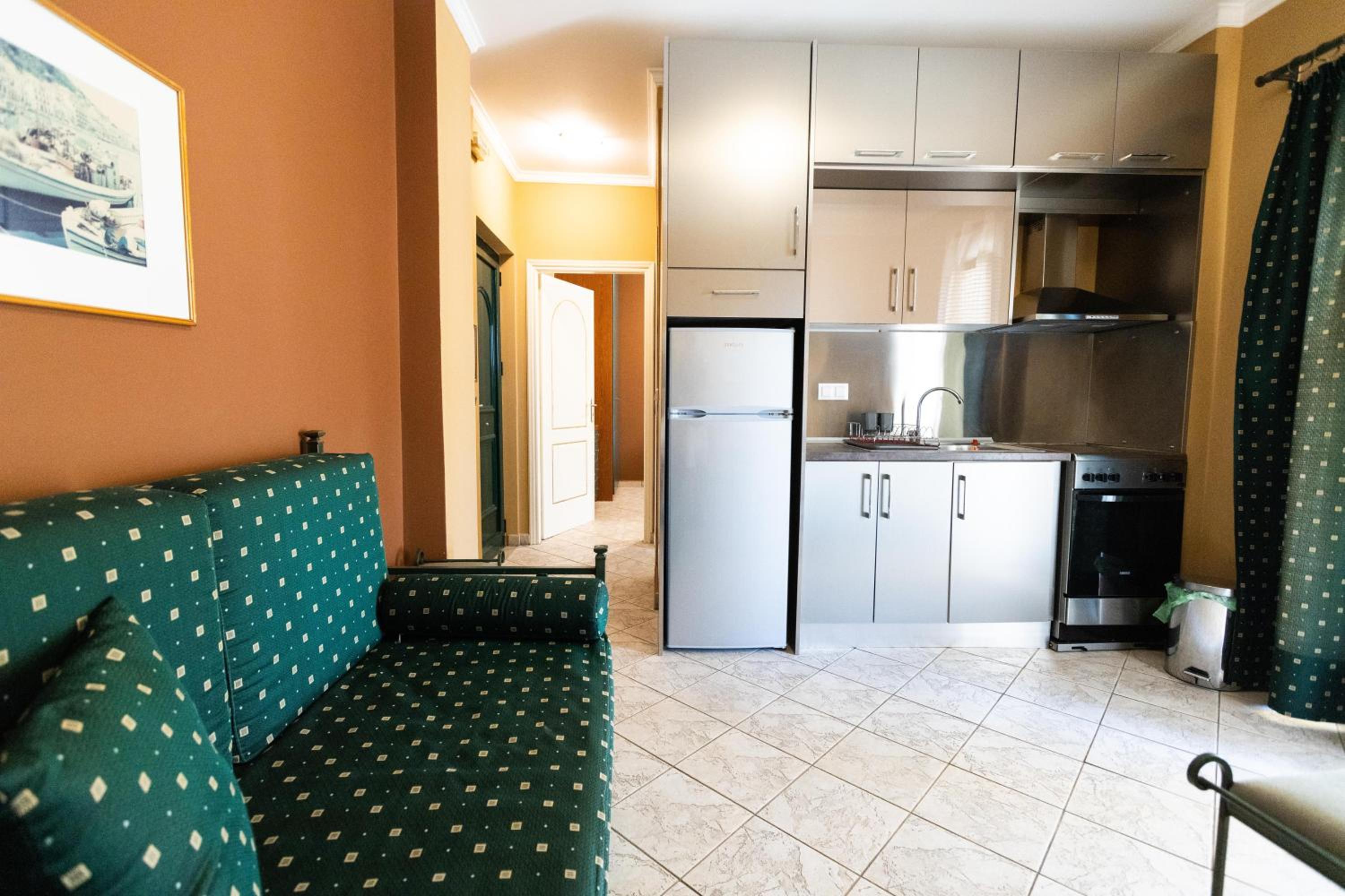 Amfitrion Apartments