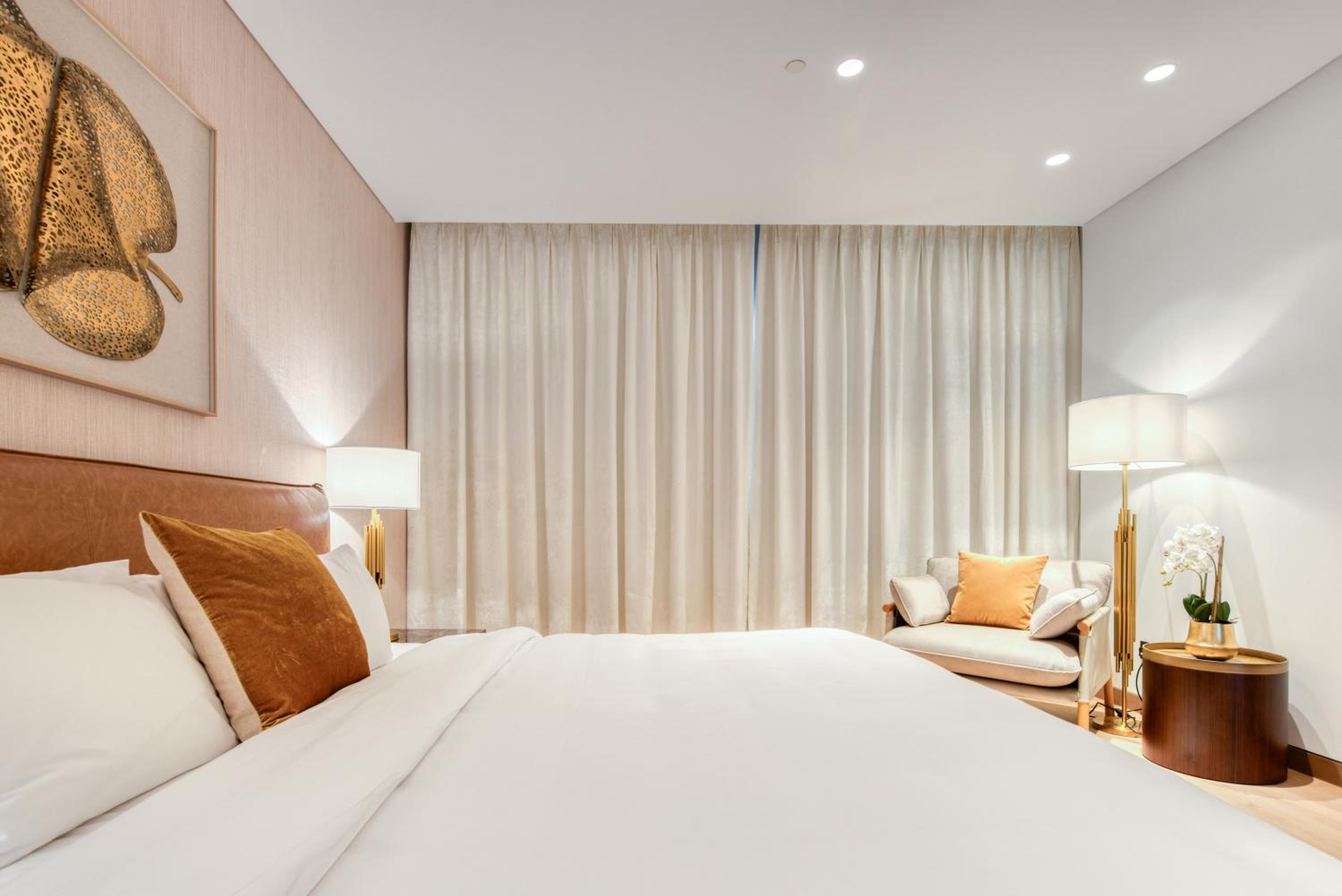 Palm Jumeirah Luxury Apartments by Propr