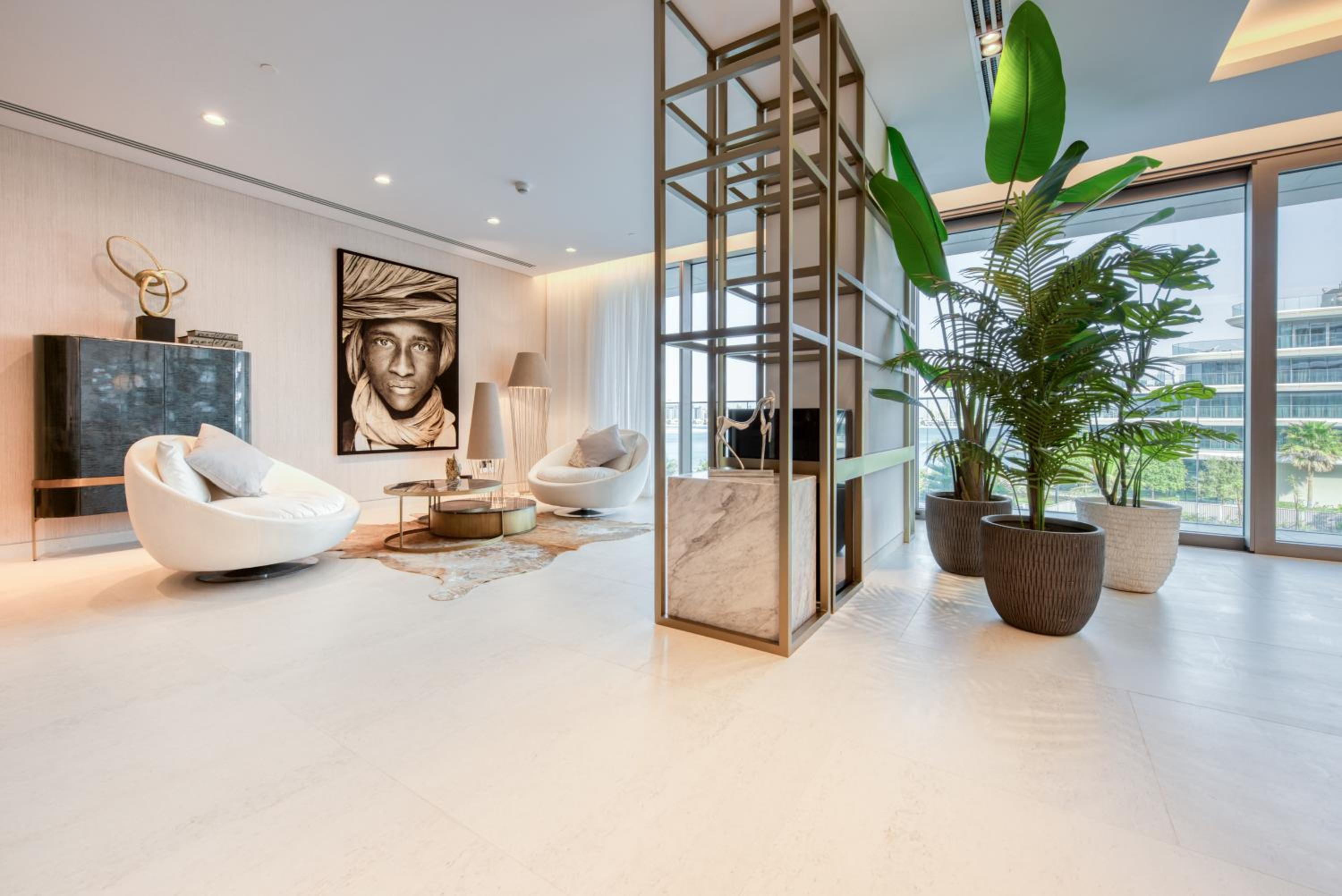 Palm Jumeirah Luxury Apartments by Propr