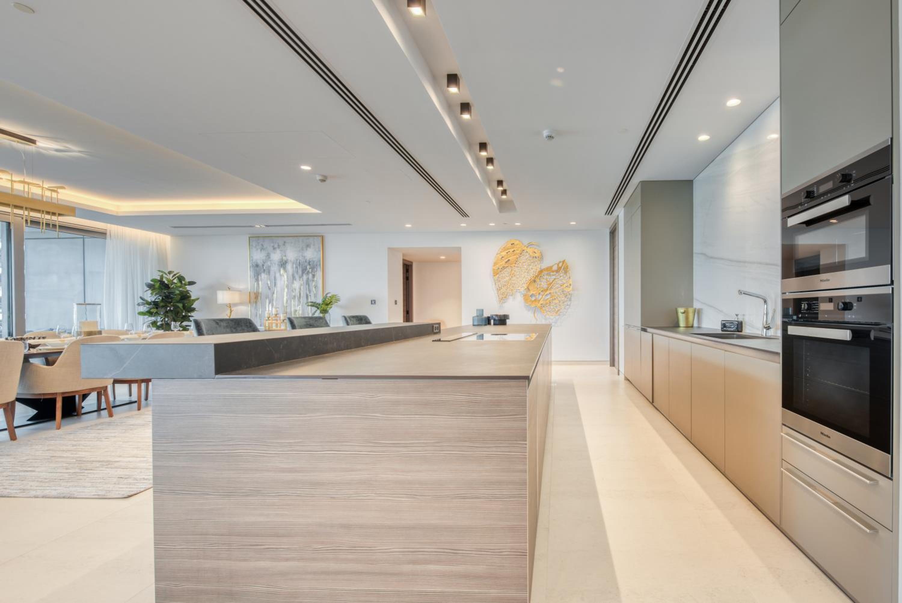 Palm Jumeirah Luxury Apartments by Propr