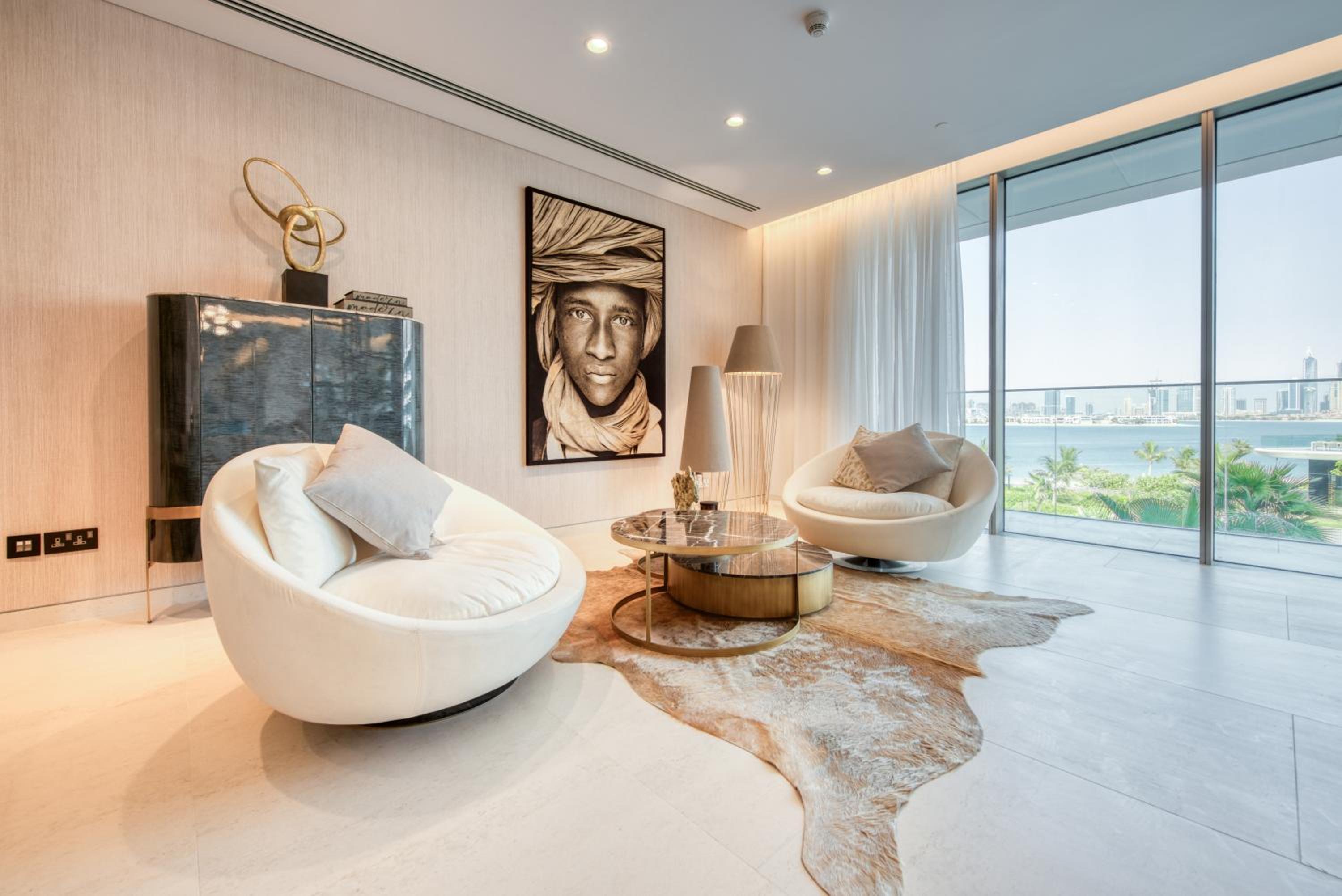Palm Jumeirah Luxury Apartments by Propr