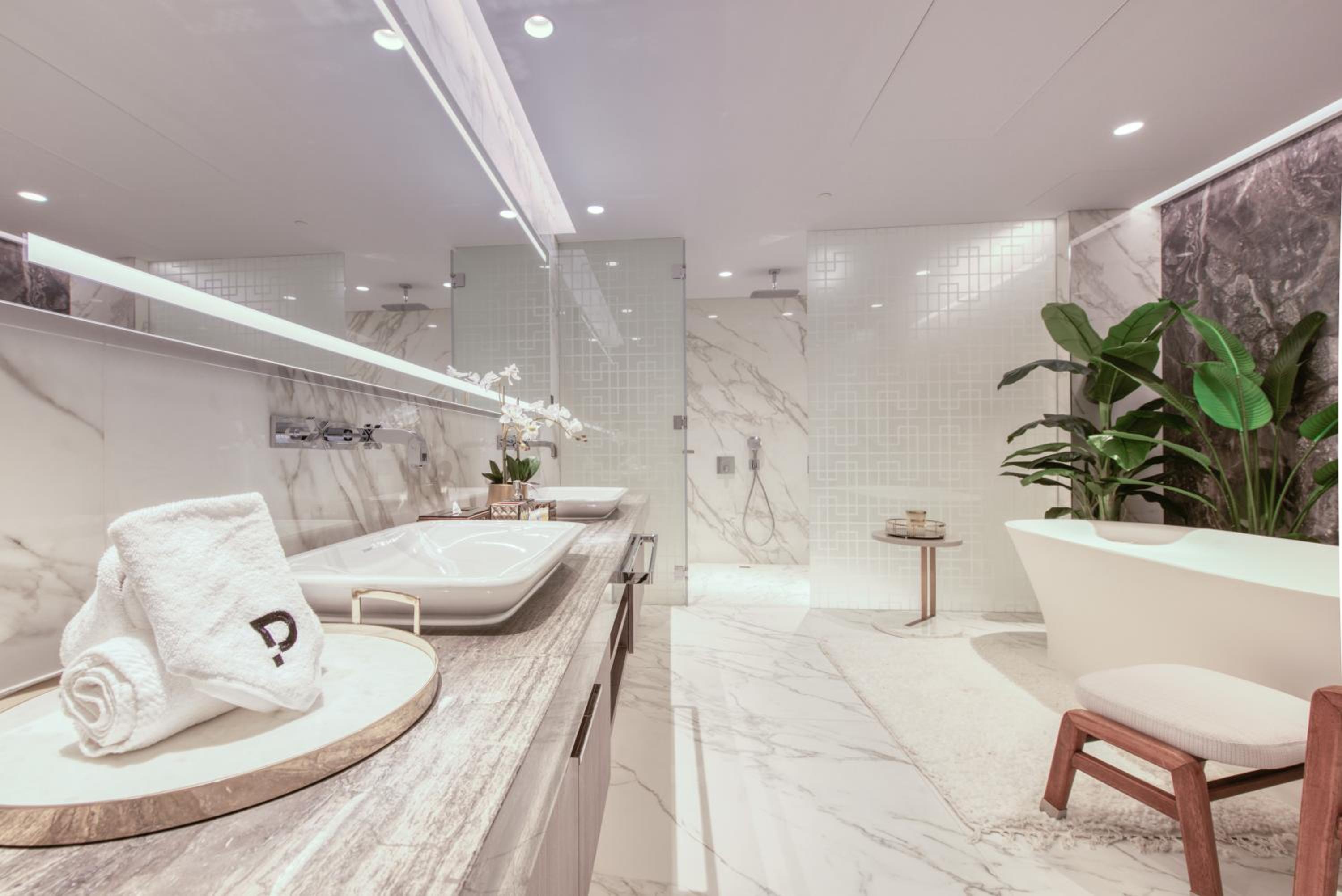 Palm Jumeirah Luxury Apartments by Propr
