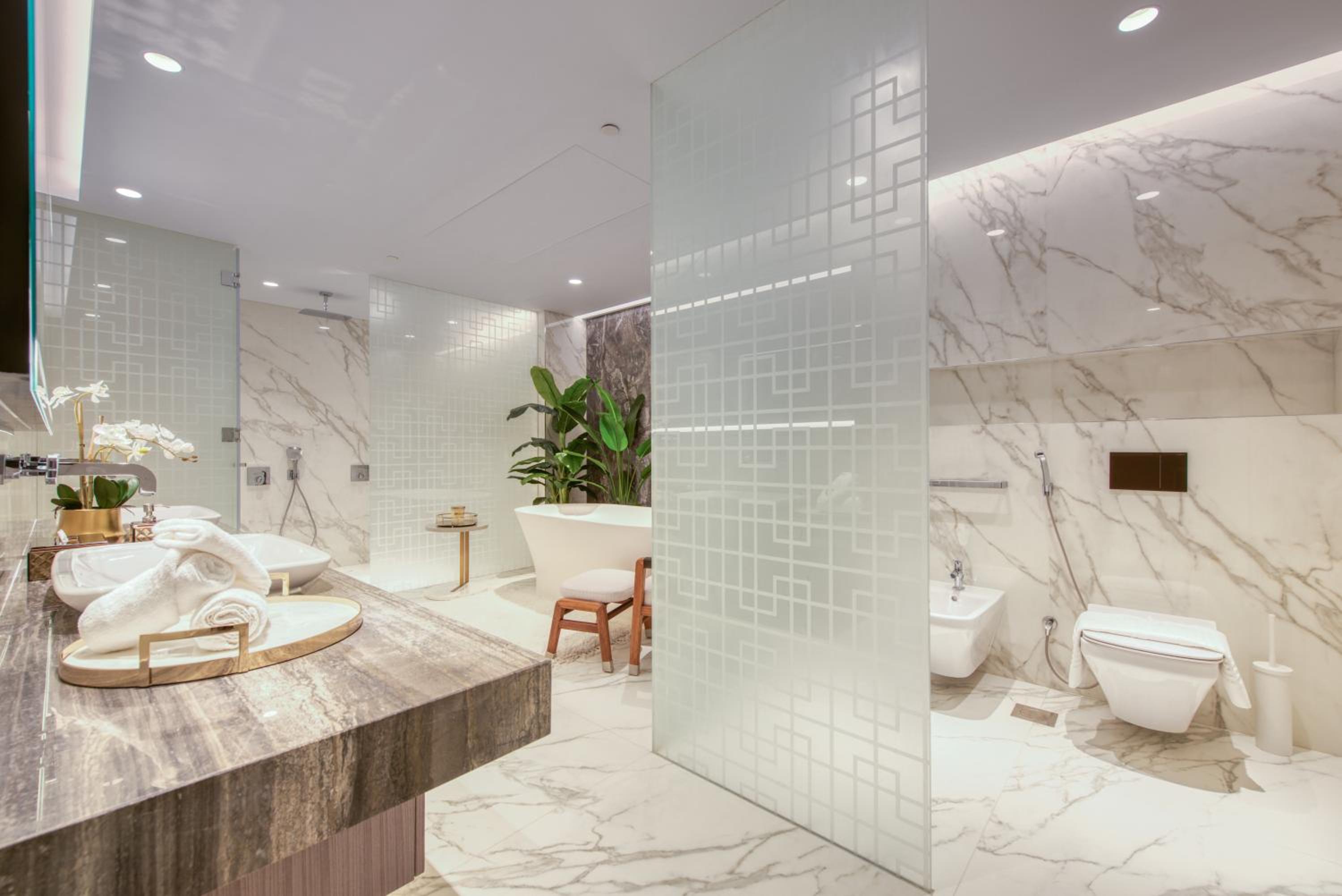 Palm Jumeirah Luxury Apartments by Propr