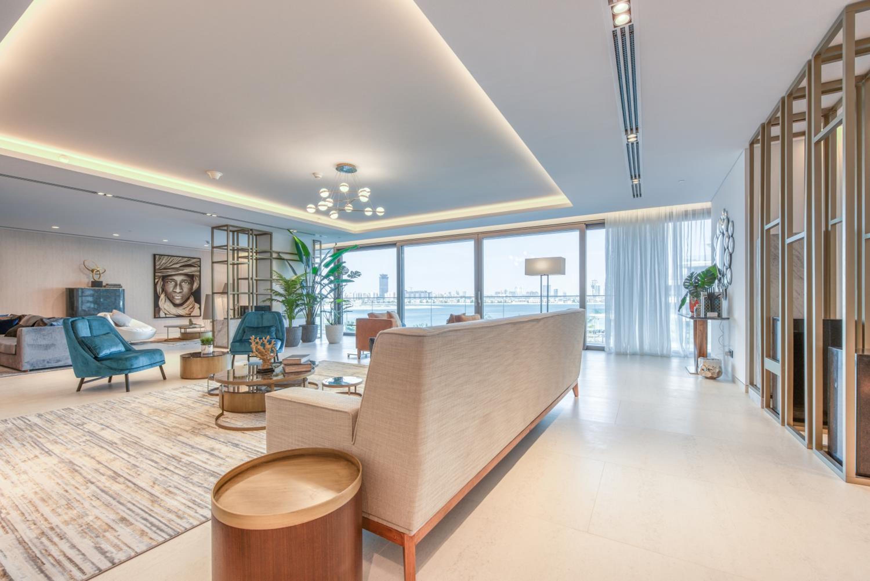 Palm Jumeirah Luxury Apartments by Propr