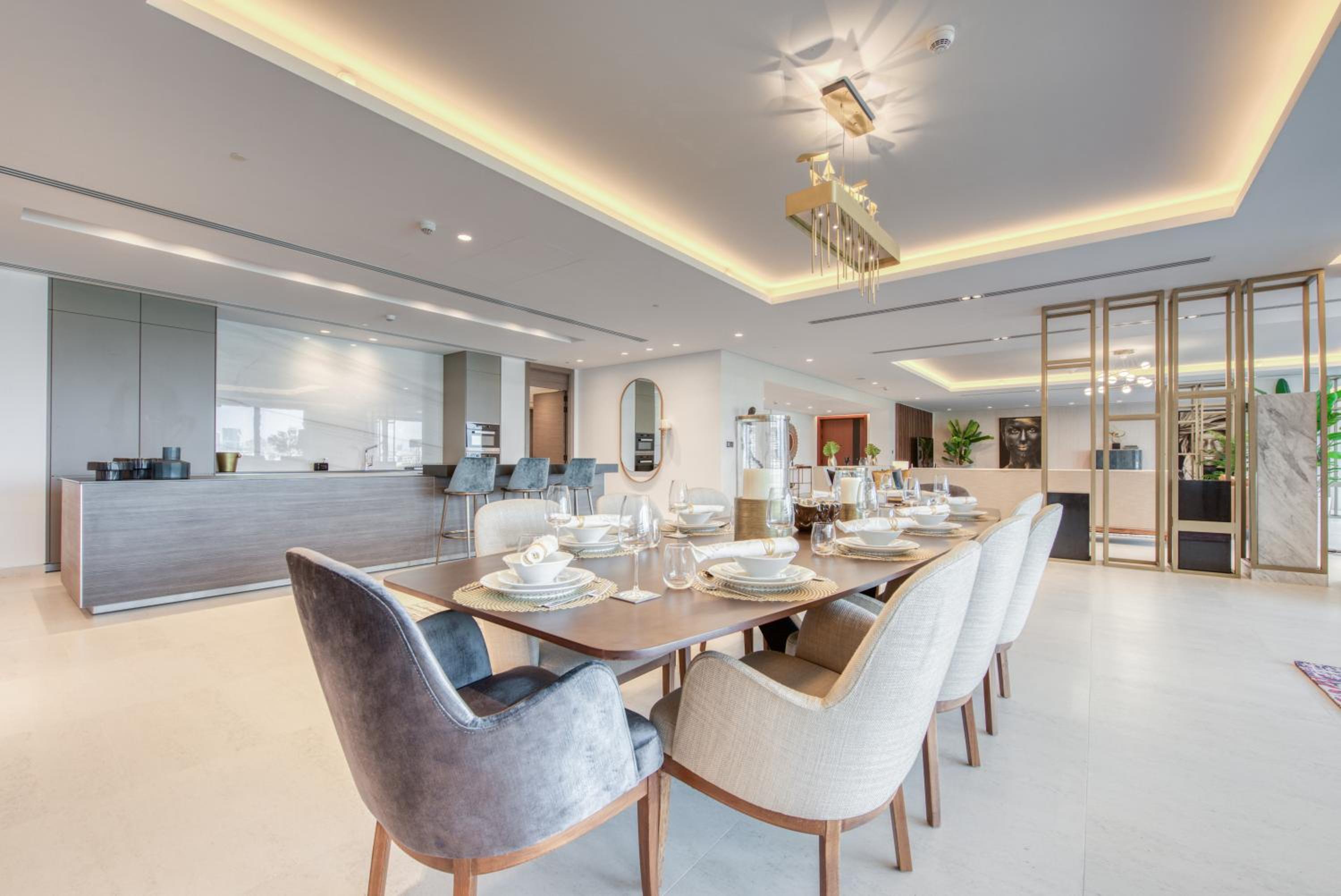Palm Jumeirah Luxury Apartments by Propr