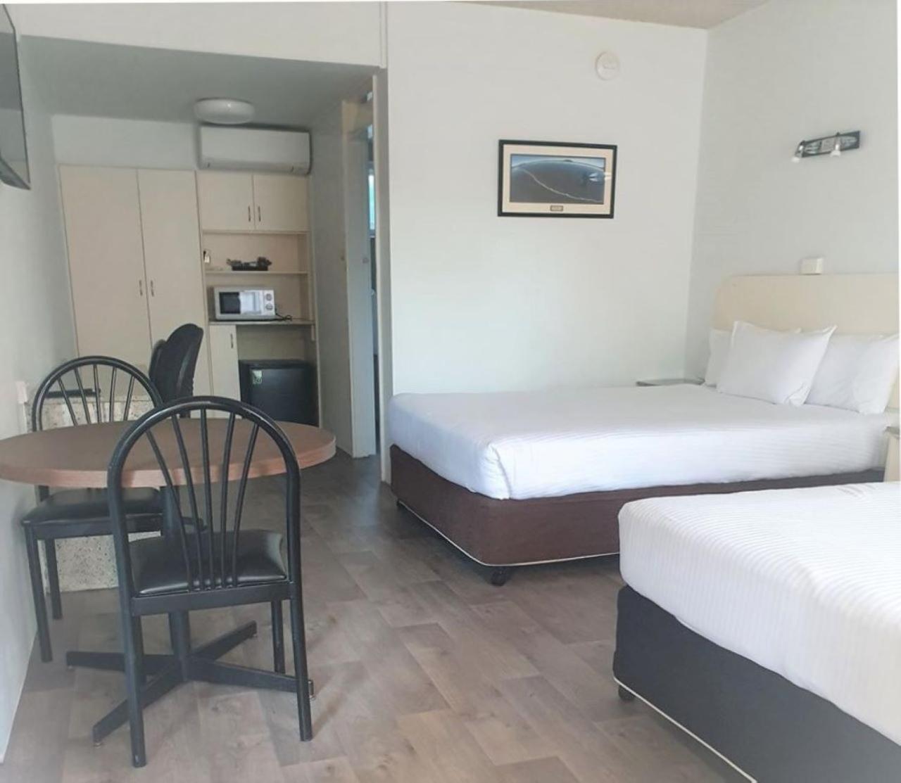 Zebra Motel view 5