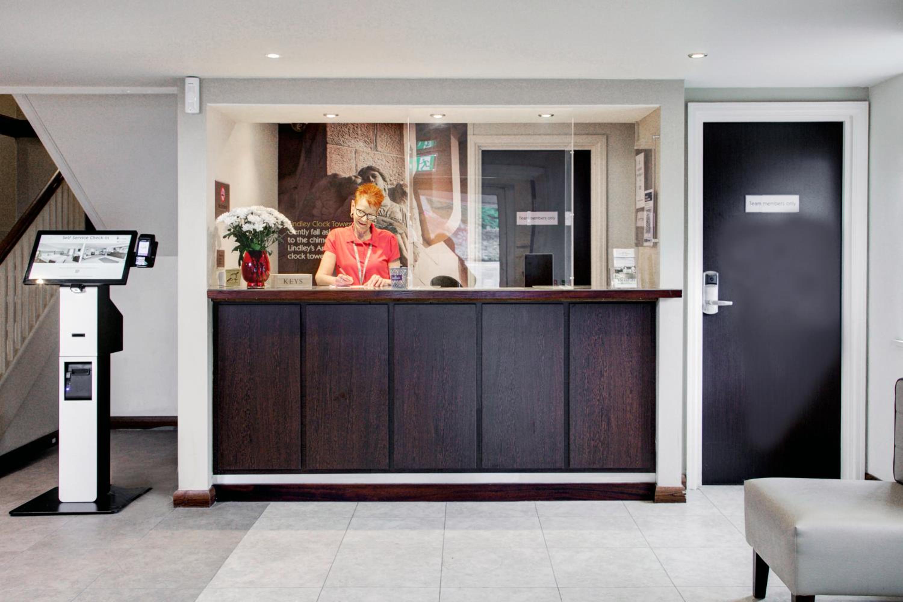 Huddersfield Vacations - Fortune Huddersfield; Sure Hotel Collection by Best Western - Property Image 1