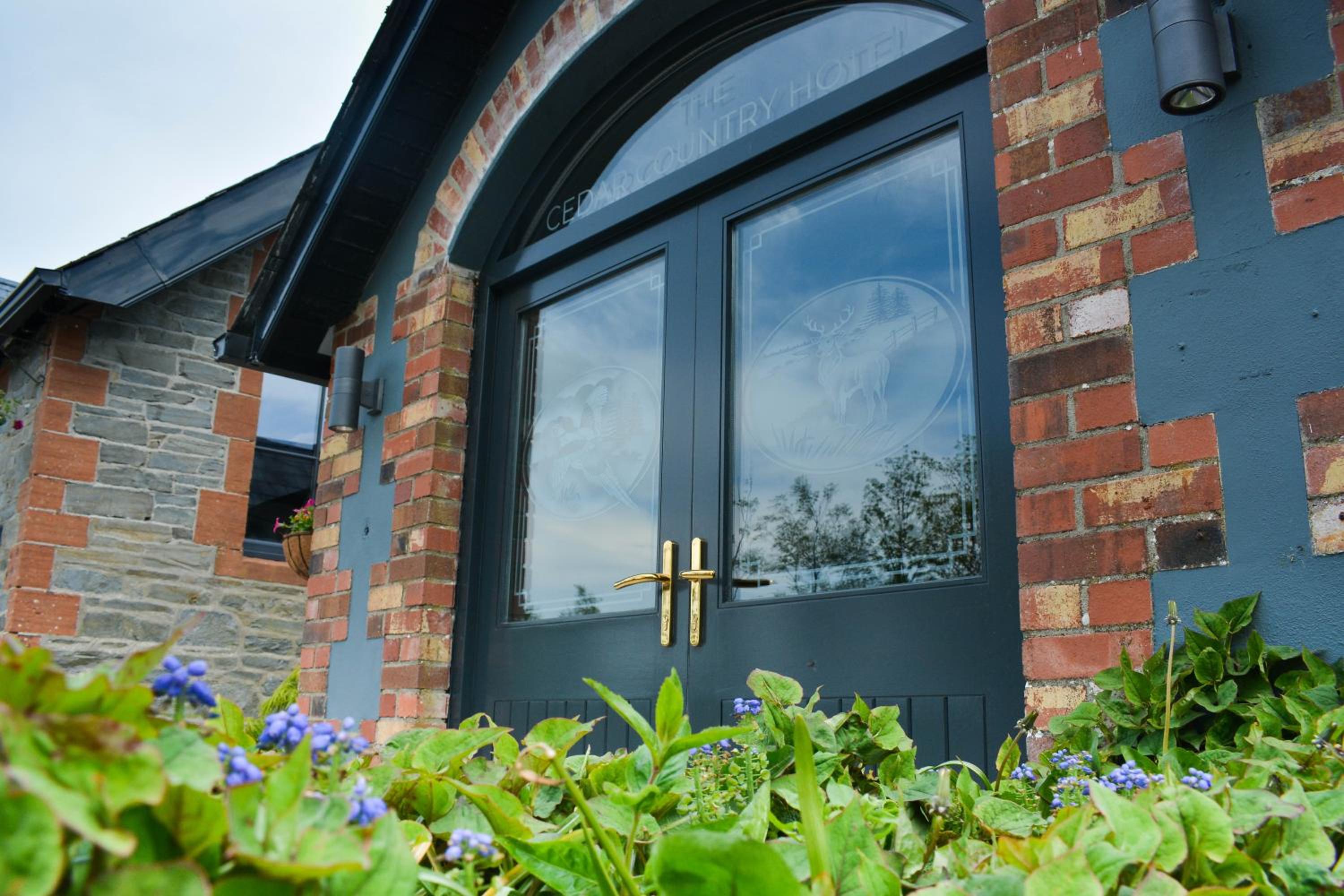 Hotel The Cedar Country Hotel