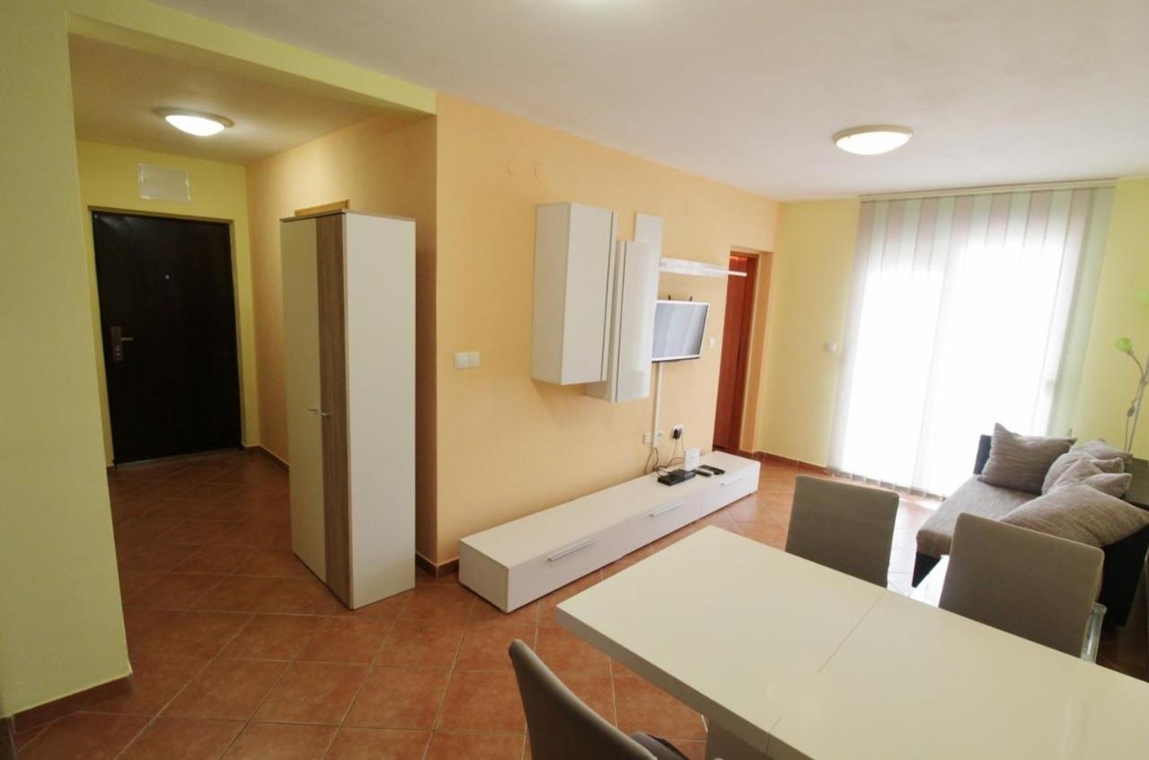 Apartment Arian Zambratija view 4
