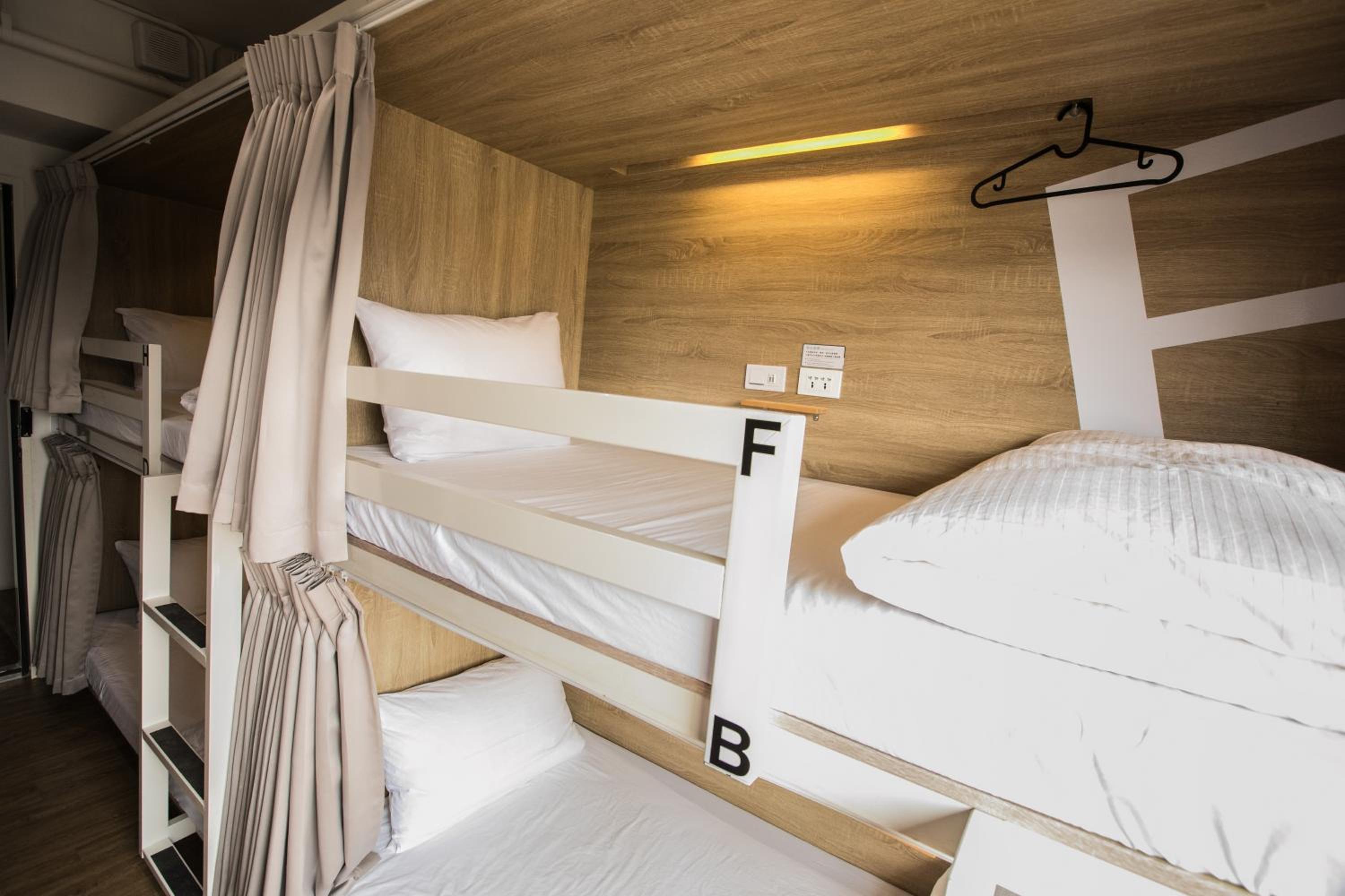 Paper Plane Hostel