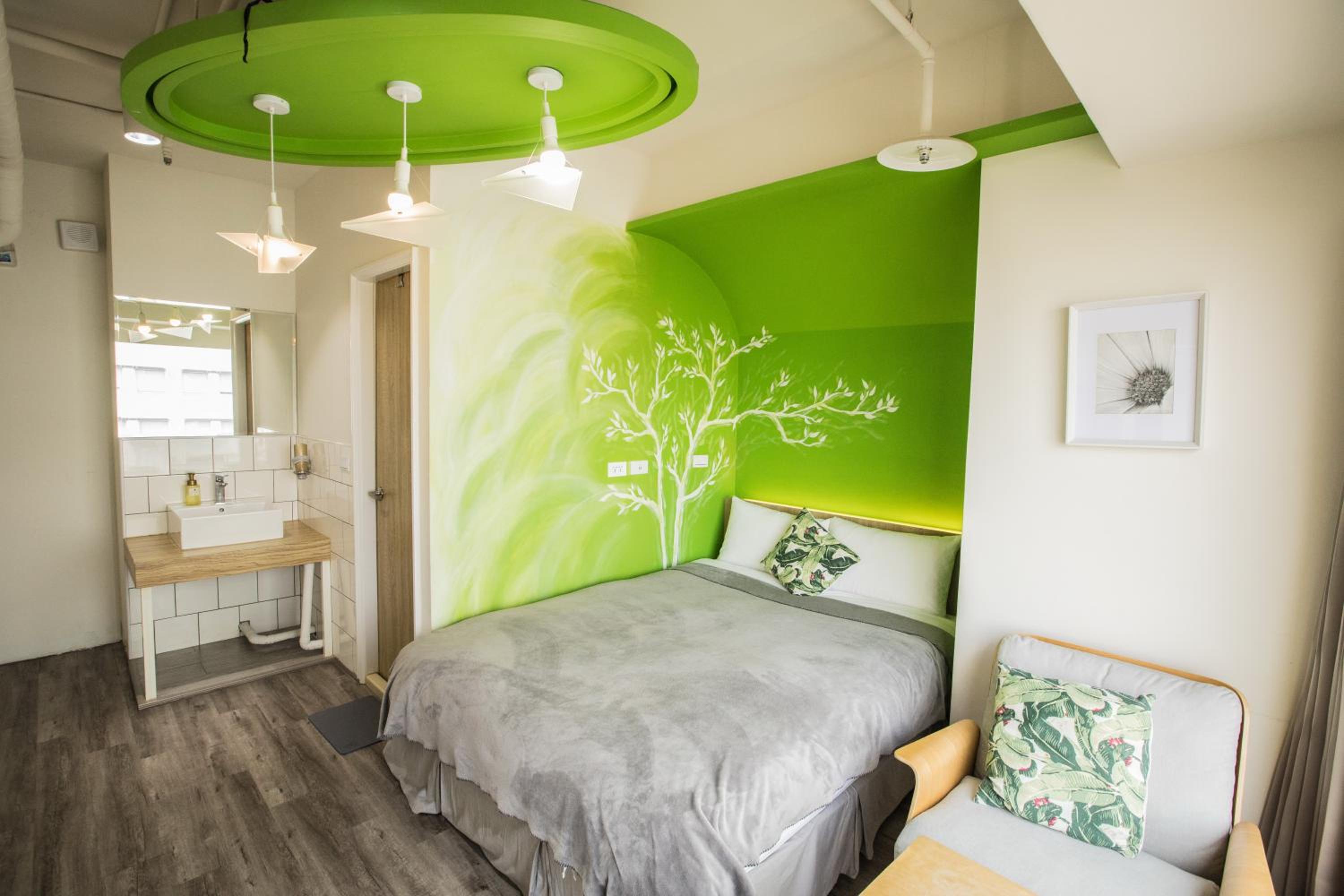 Paper Plane Hostel