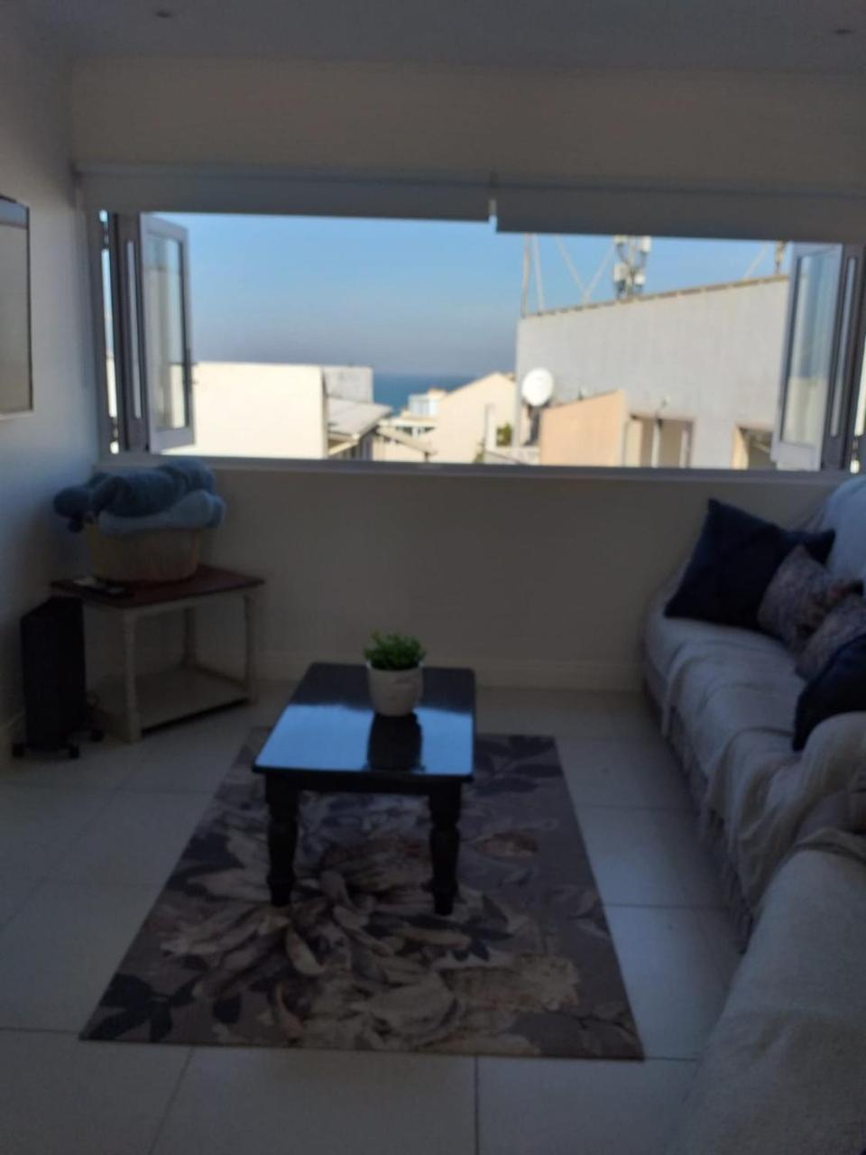 Queens View 33