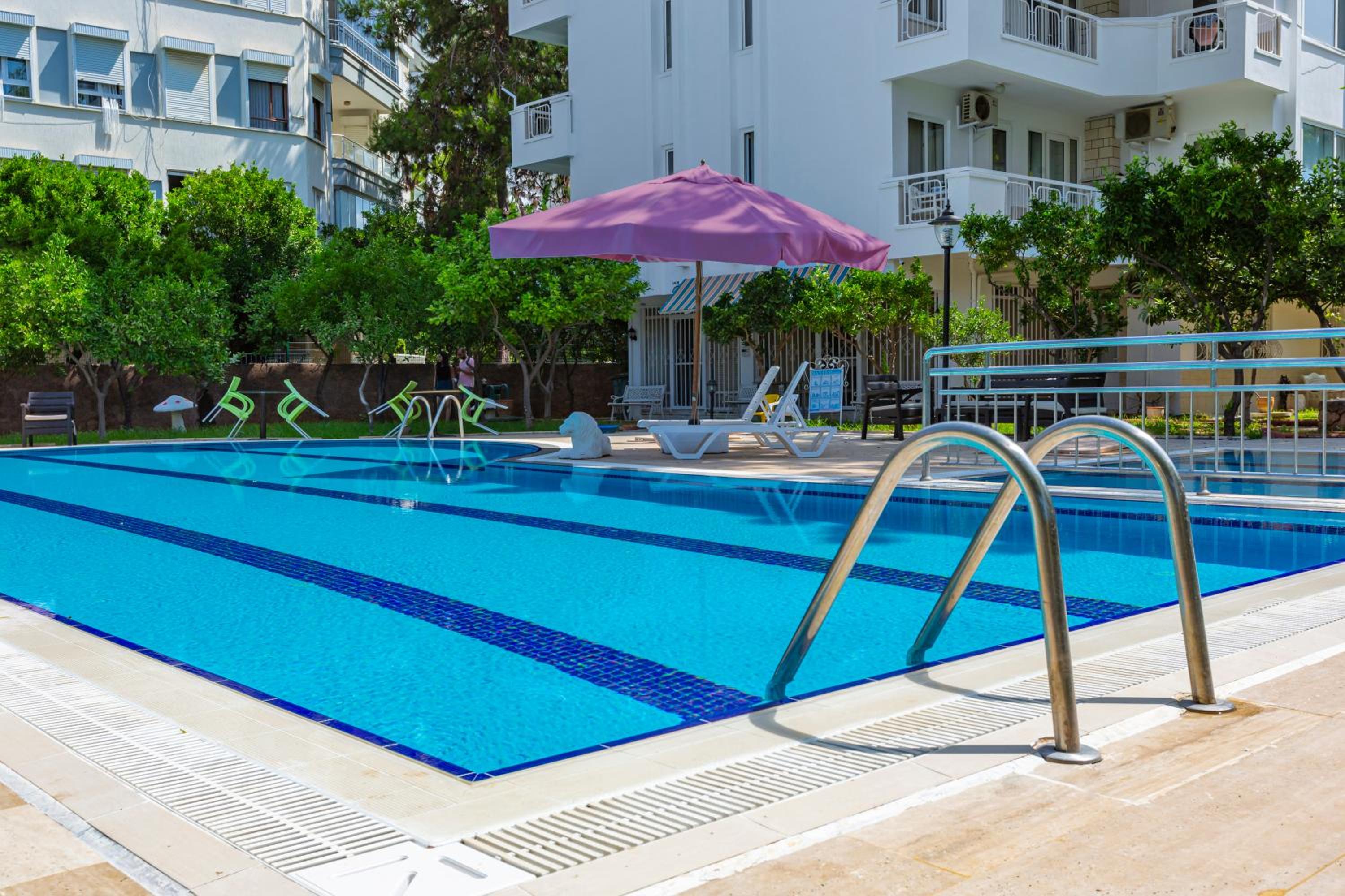 Melissas Suites Lara