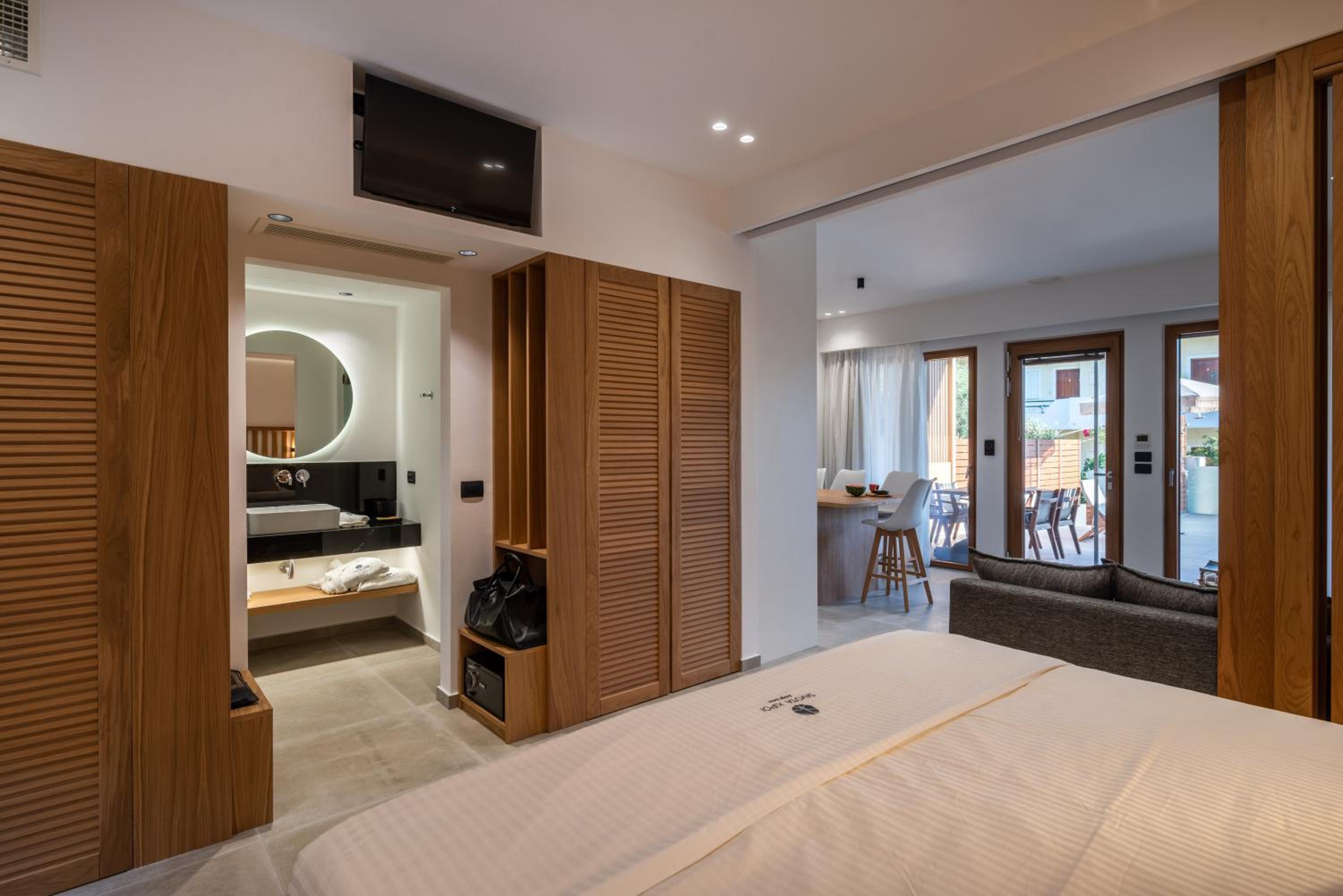 Sivota Kipoi Design Suites view 5