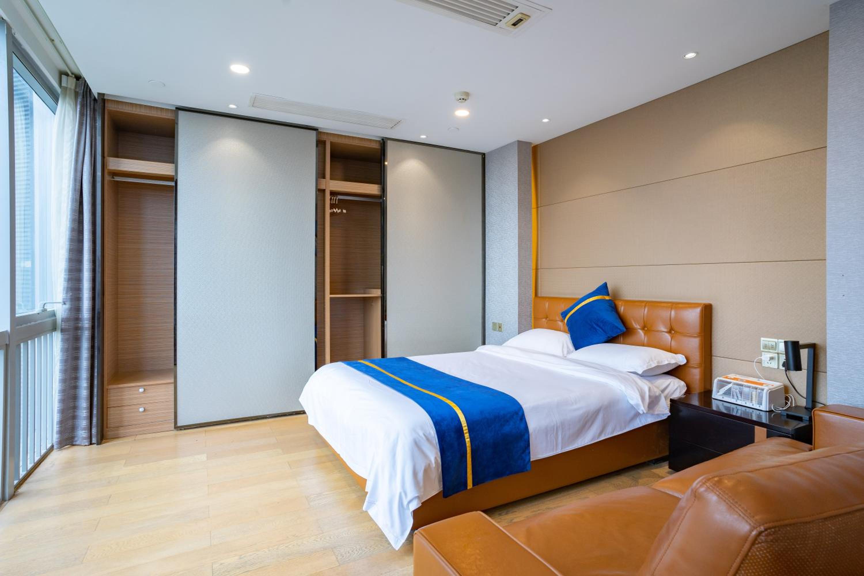 Cloudy International Apartment Beijing Rd A-mall